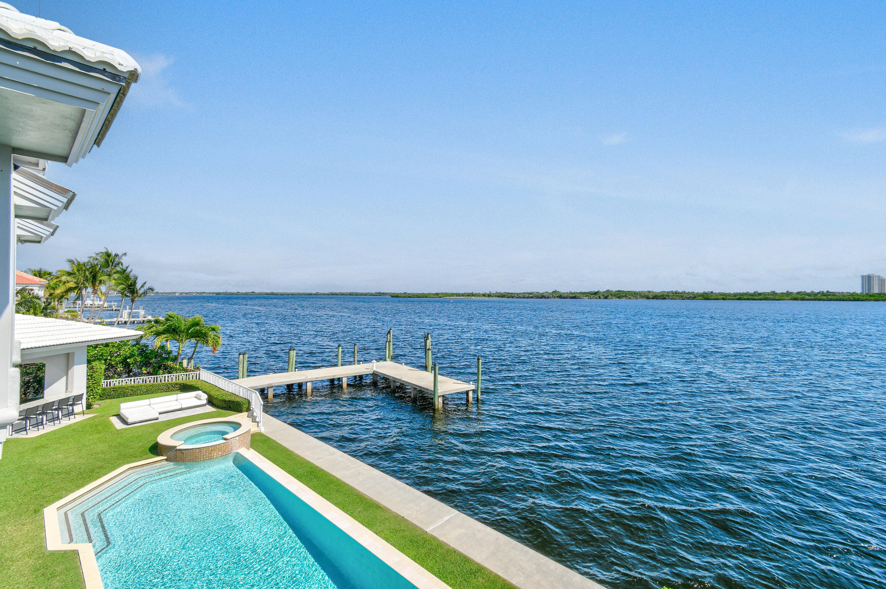 PALM BEACH LAKE WORTH ESTATES 2 - Residential