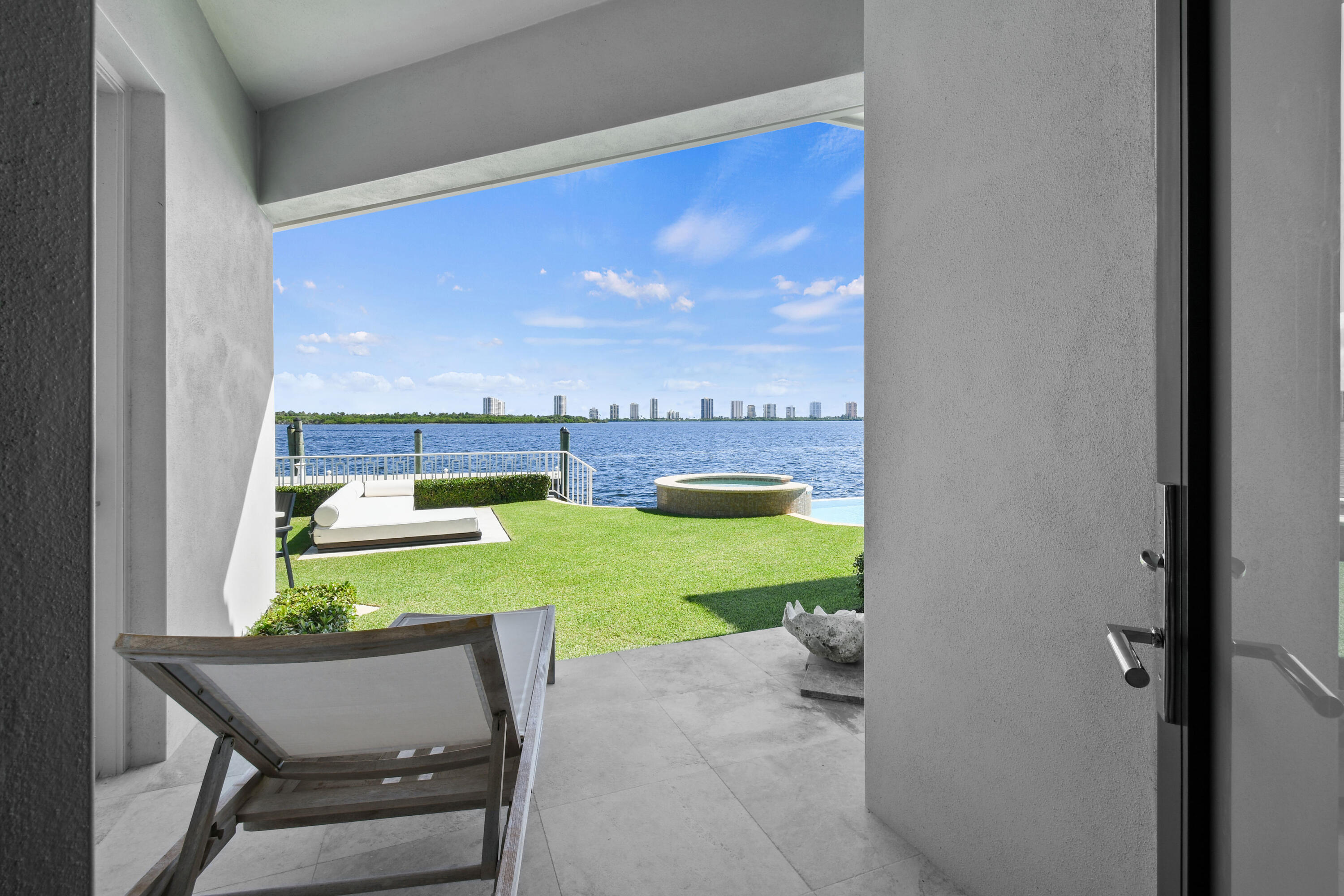 PALM BEACH LAKE WORTH ESTATES 2 - Residential