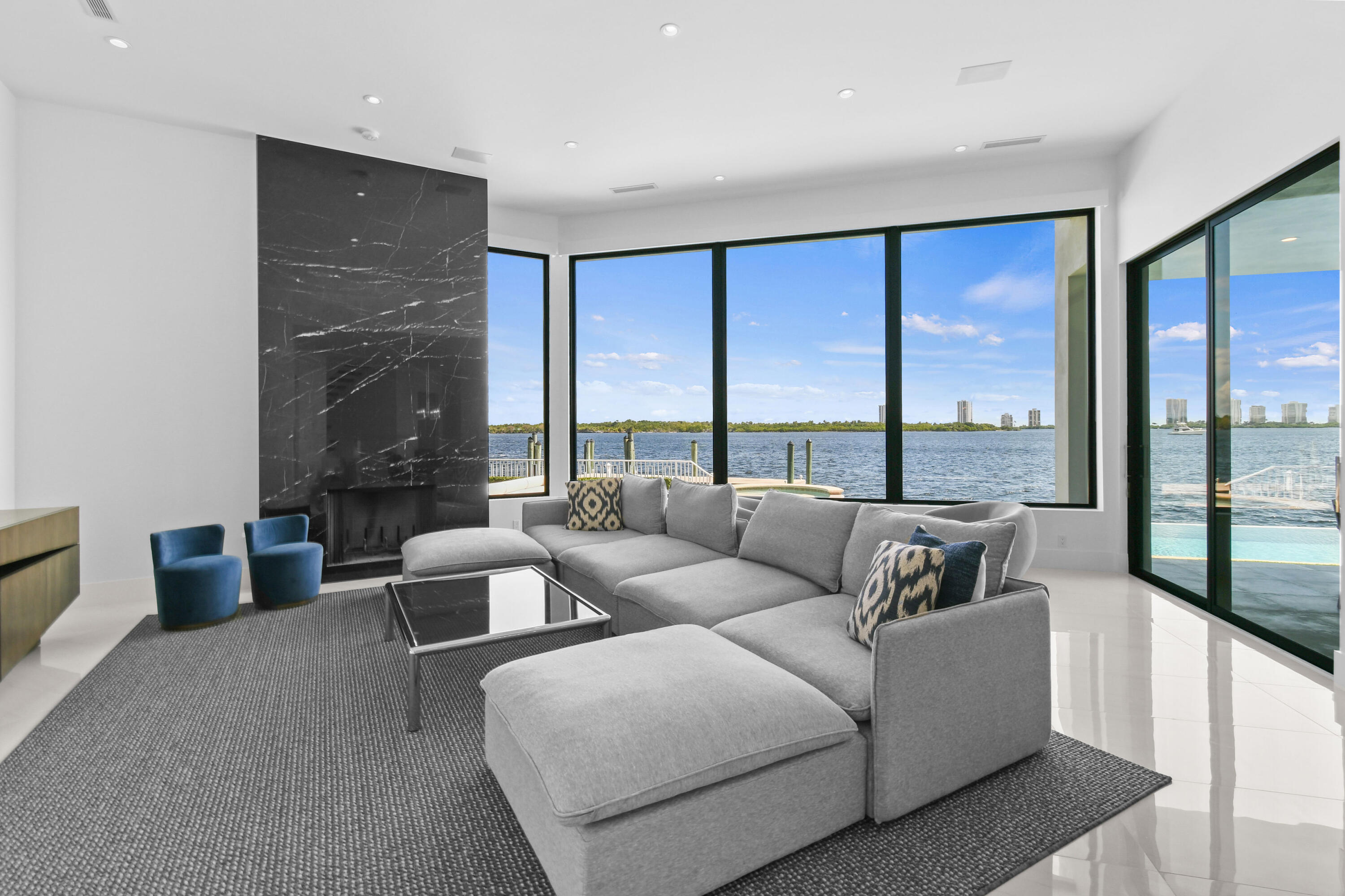 PALM BEACH LAKE WORTH ESTATES 2 - Residential