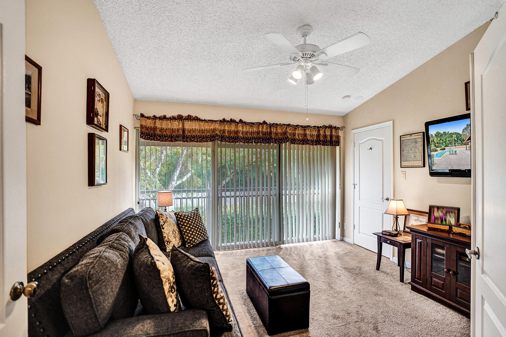 CORAL SUN TOWNHOMES CONDO - Residential