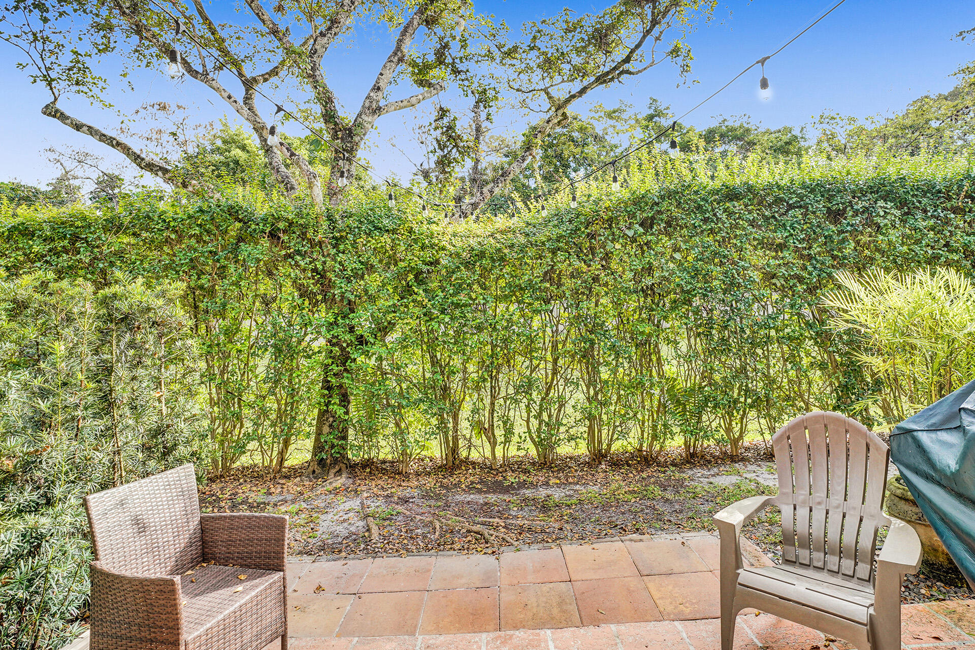 CORAL SUN TOWNHOMES CONDO - Residential