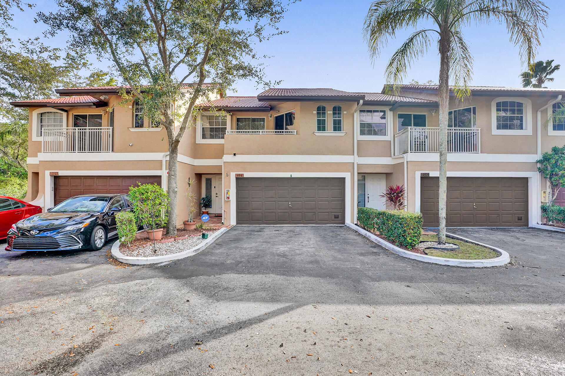 CORAL SUN TOWNHOMES CONDO - Residential