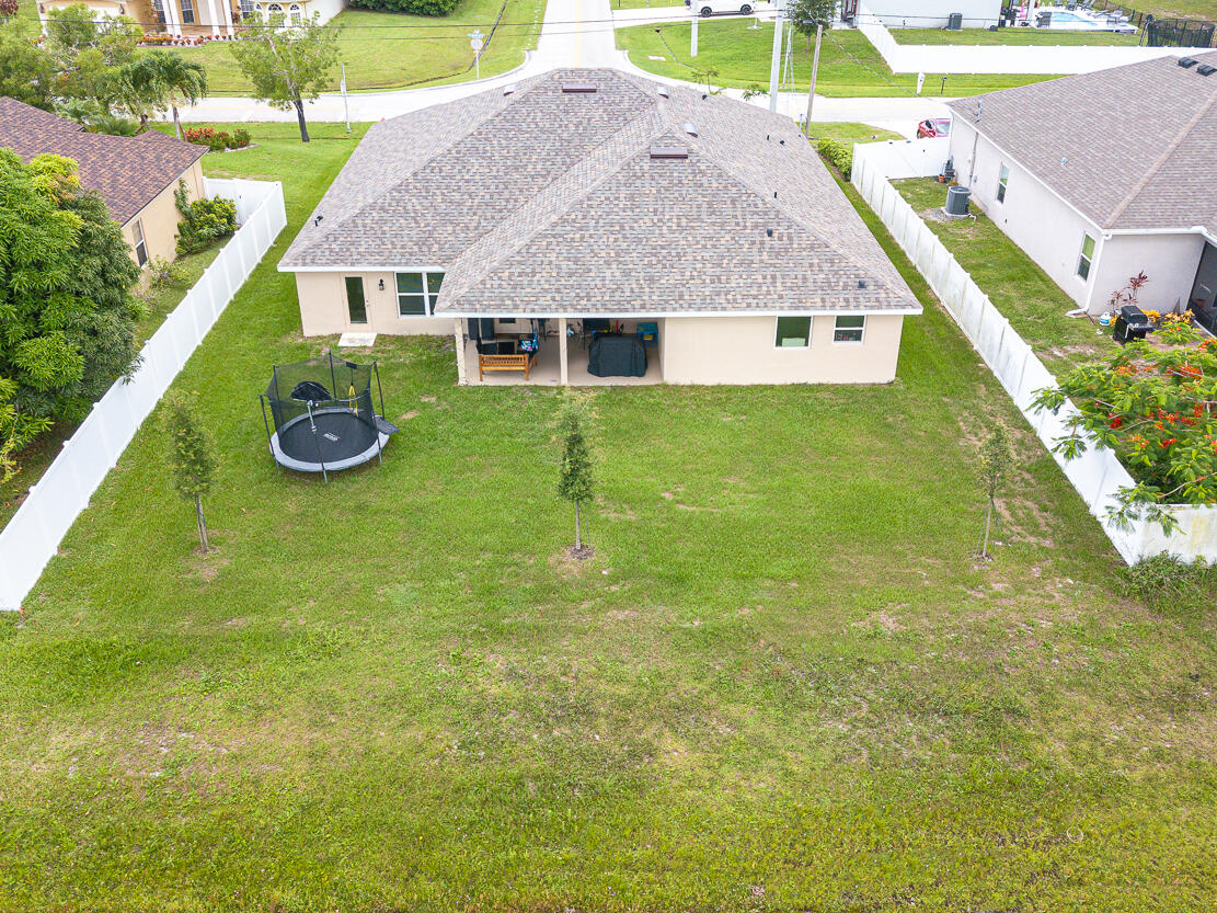 PORT ST LUCIE SECTION 33 - Residential Lease