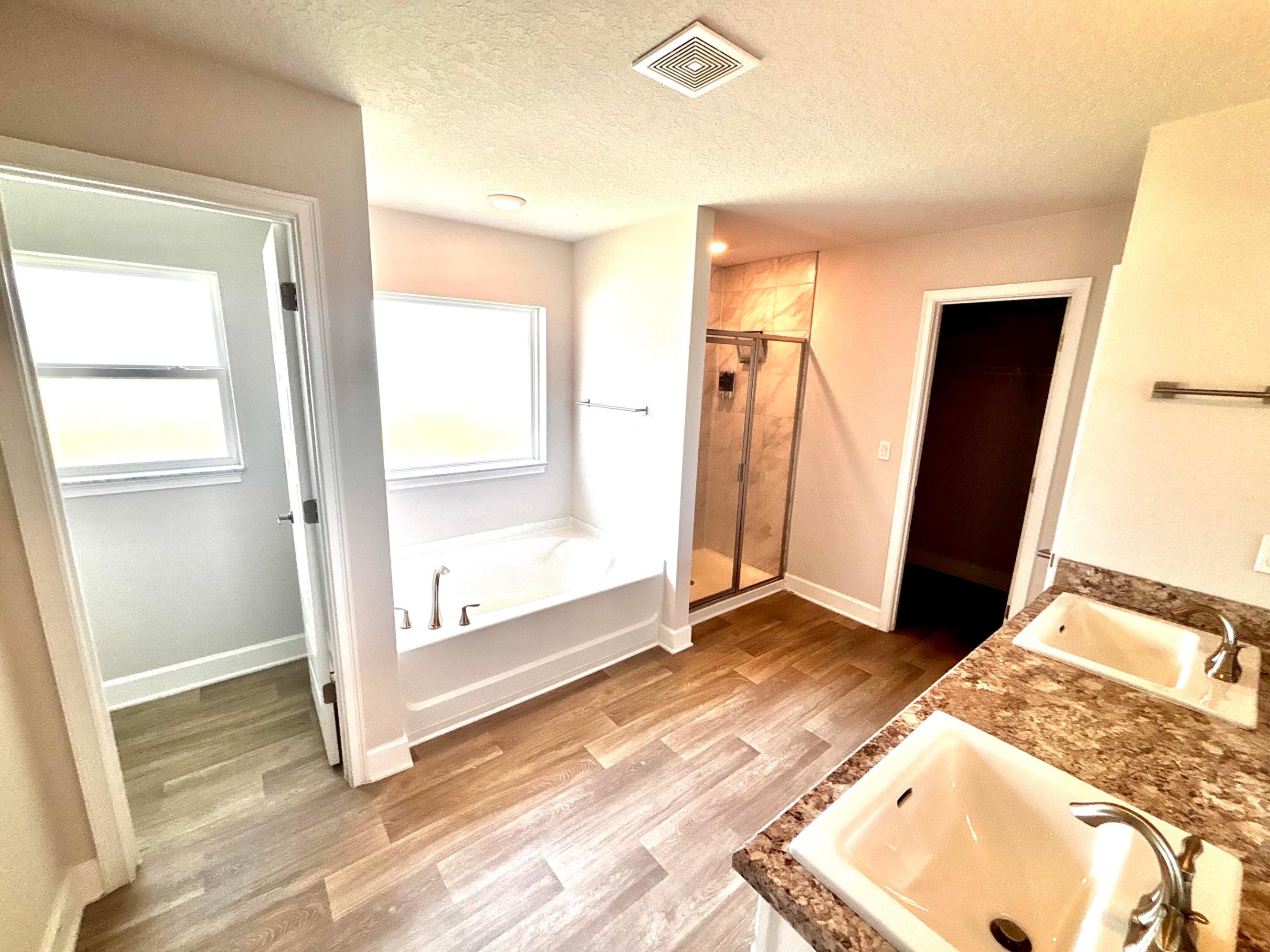 PORT ST LUCIE SECTION 33 - Residential Lease