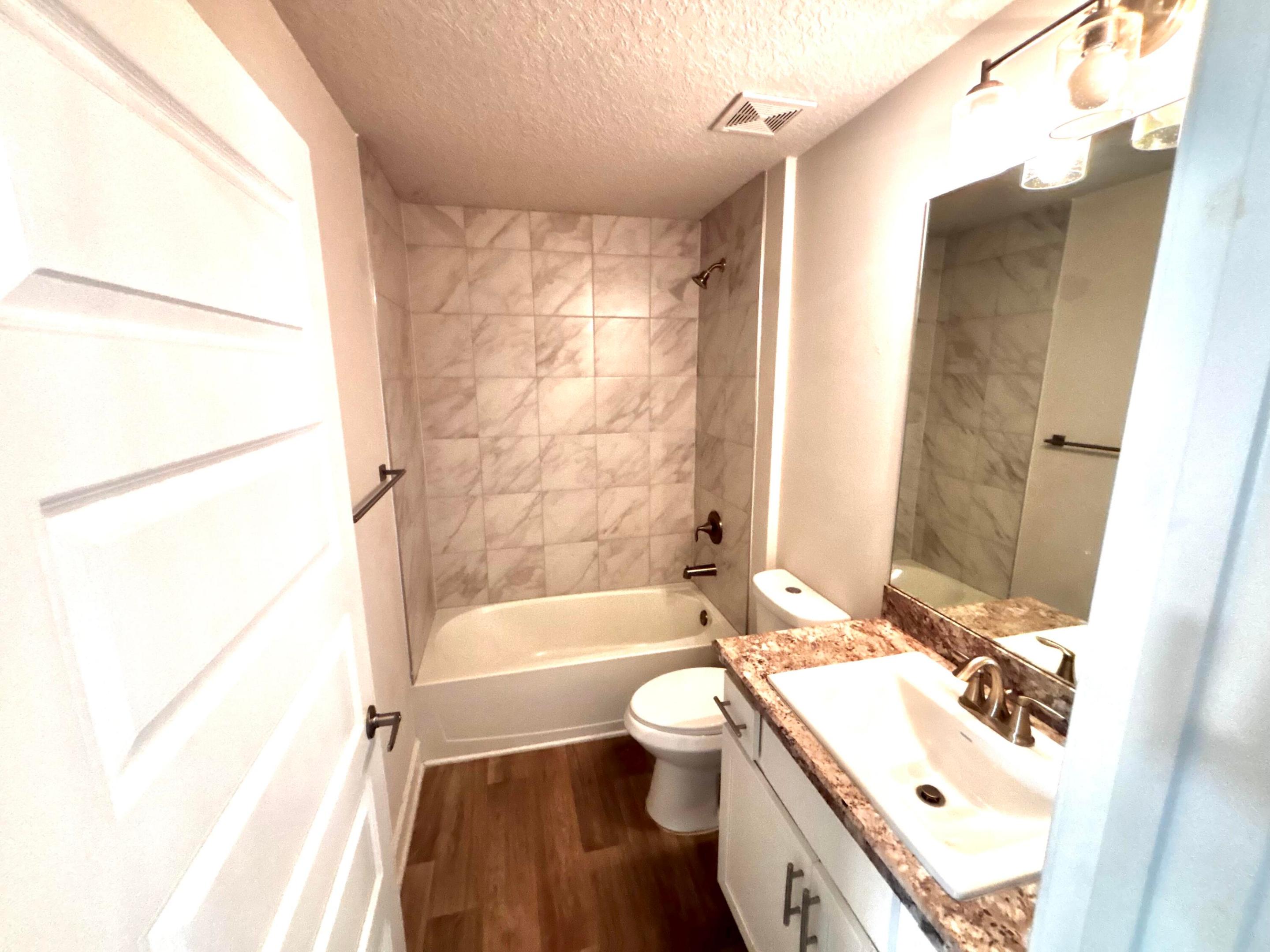 PORT ST LUCIE SECTION 33 - Residential Lease