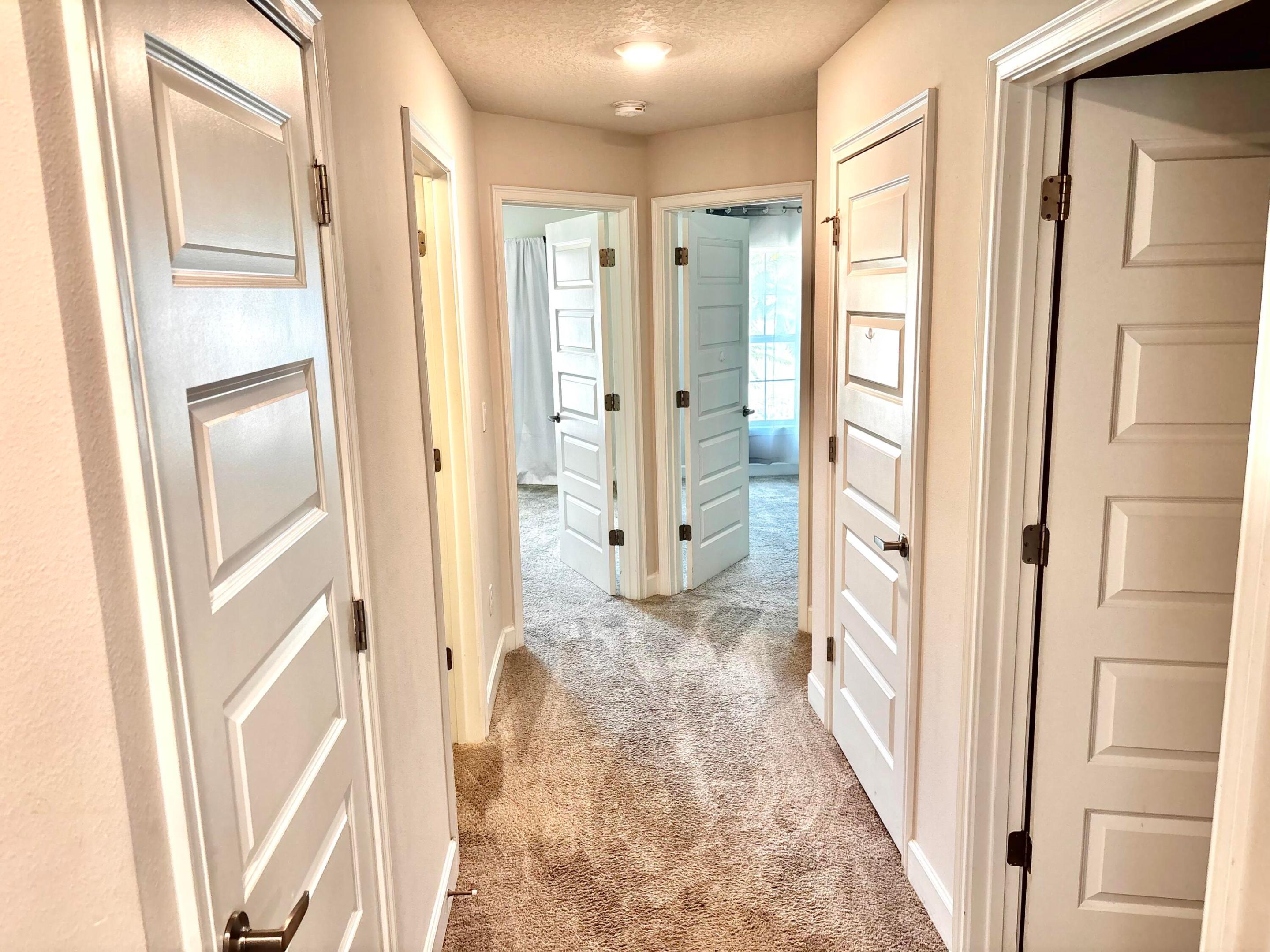 PORT ST LUCIE SECTION 33 - Residential Lease
