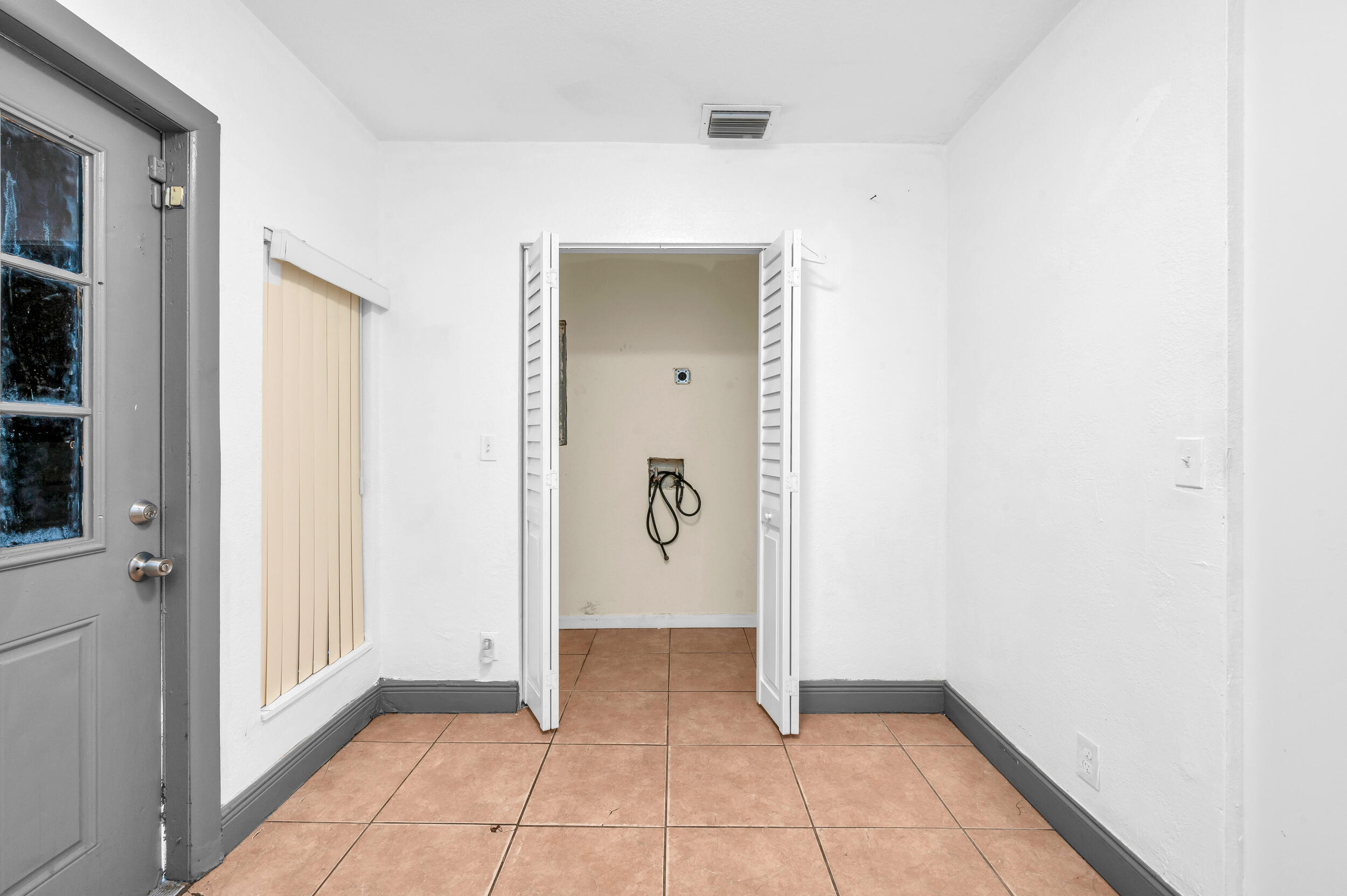 BOWERS PARK - Residential Lease