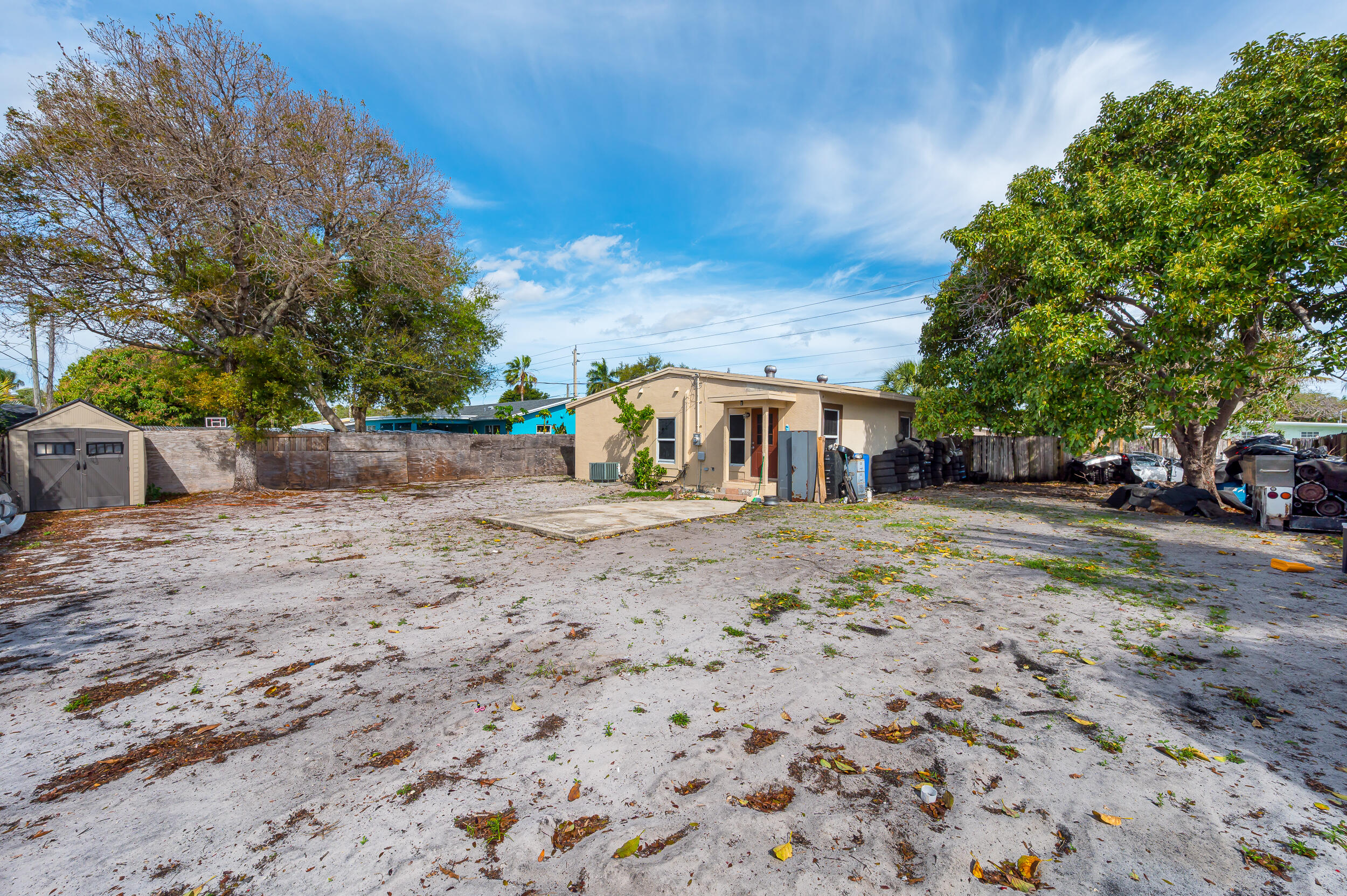 BOWERS PARK - Residential Lease