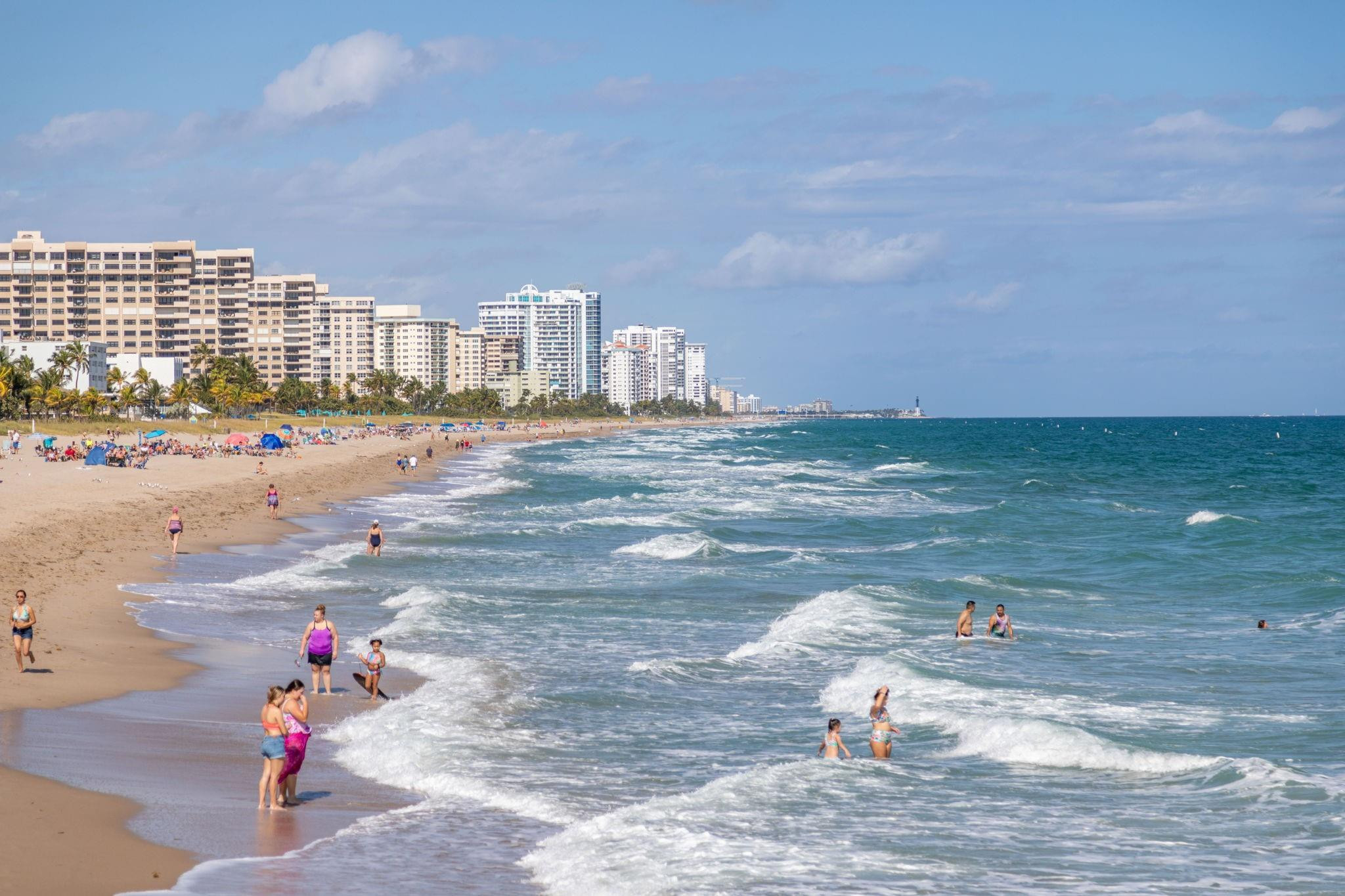 LAUDERDALE BY THE SEA - Residential