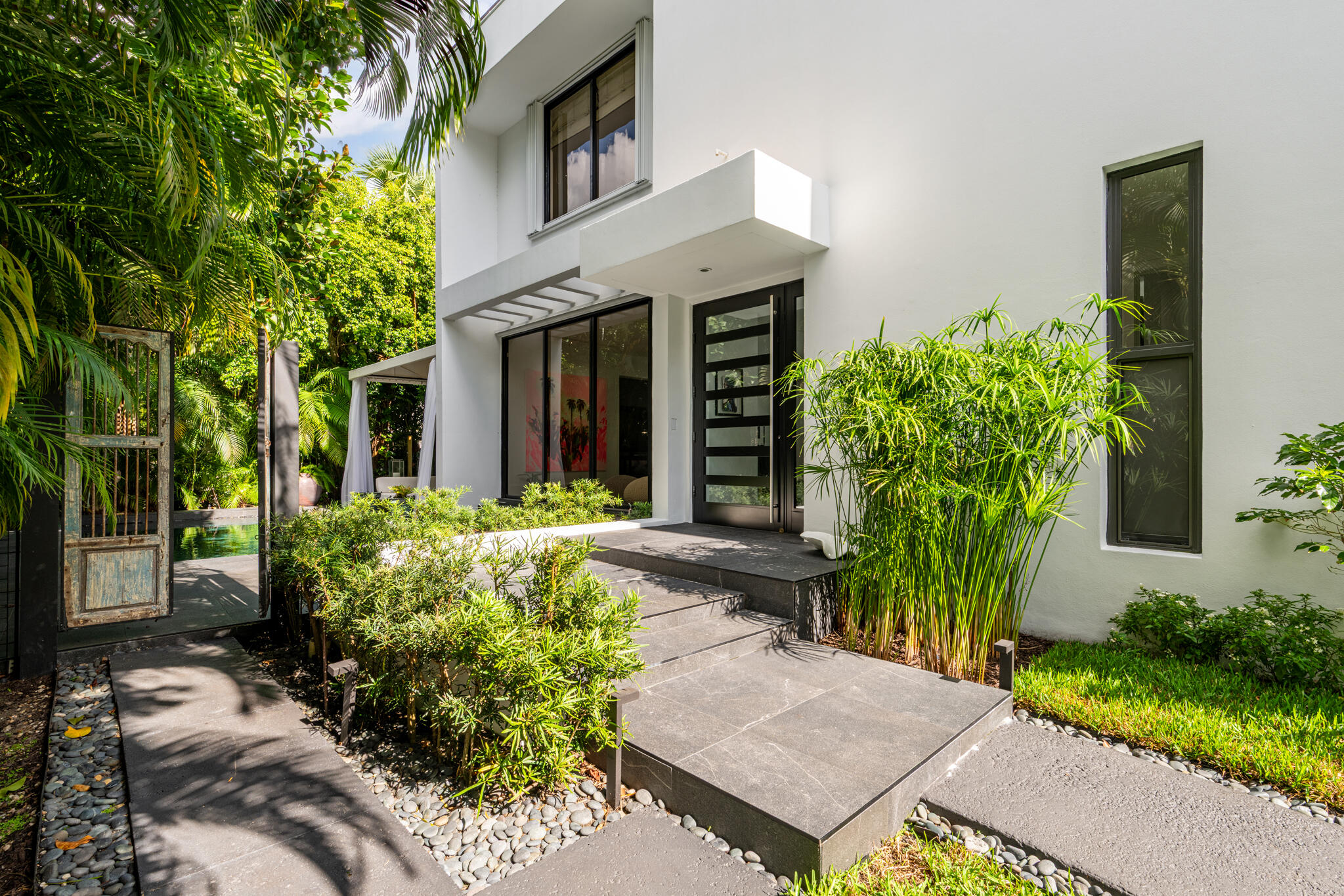 ADAMS HOUSE - Residential