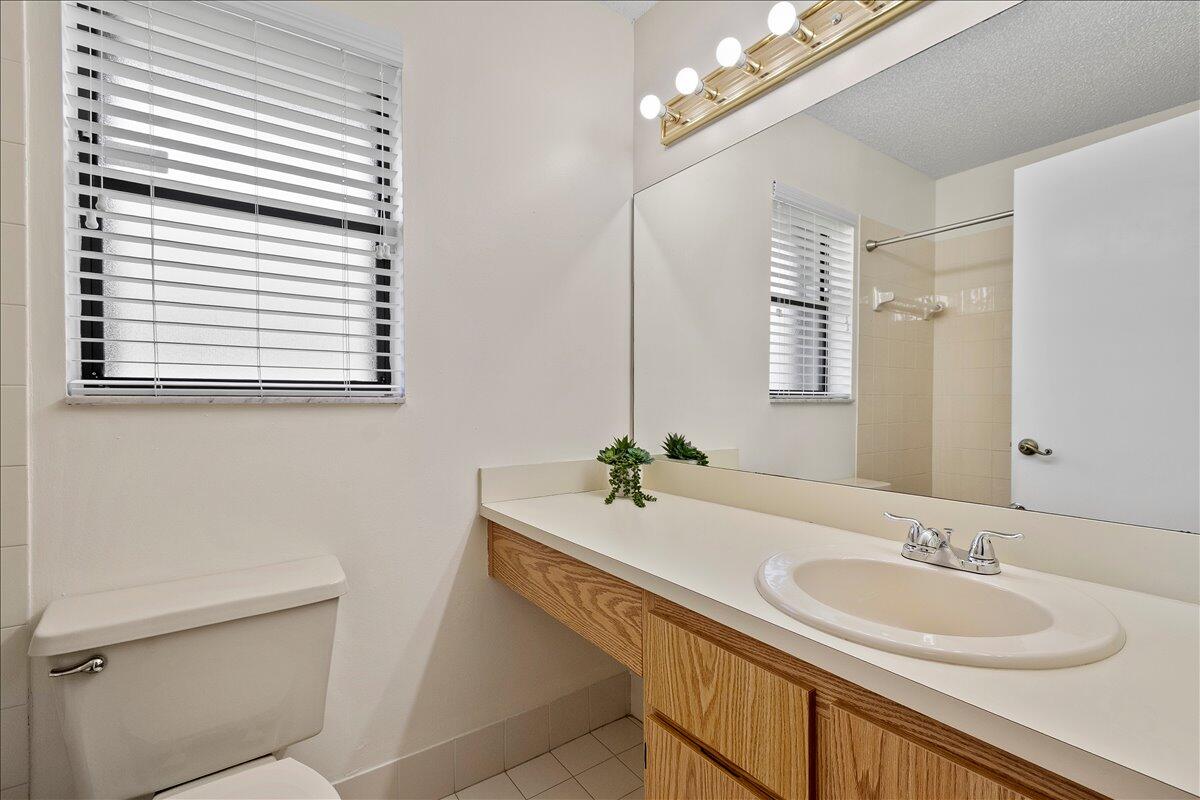 SUMMIT PINES UNIT 4 - Residential