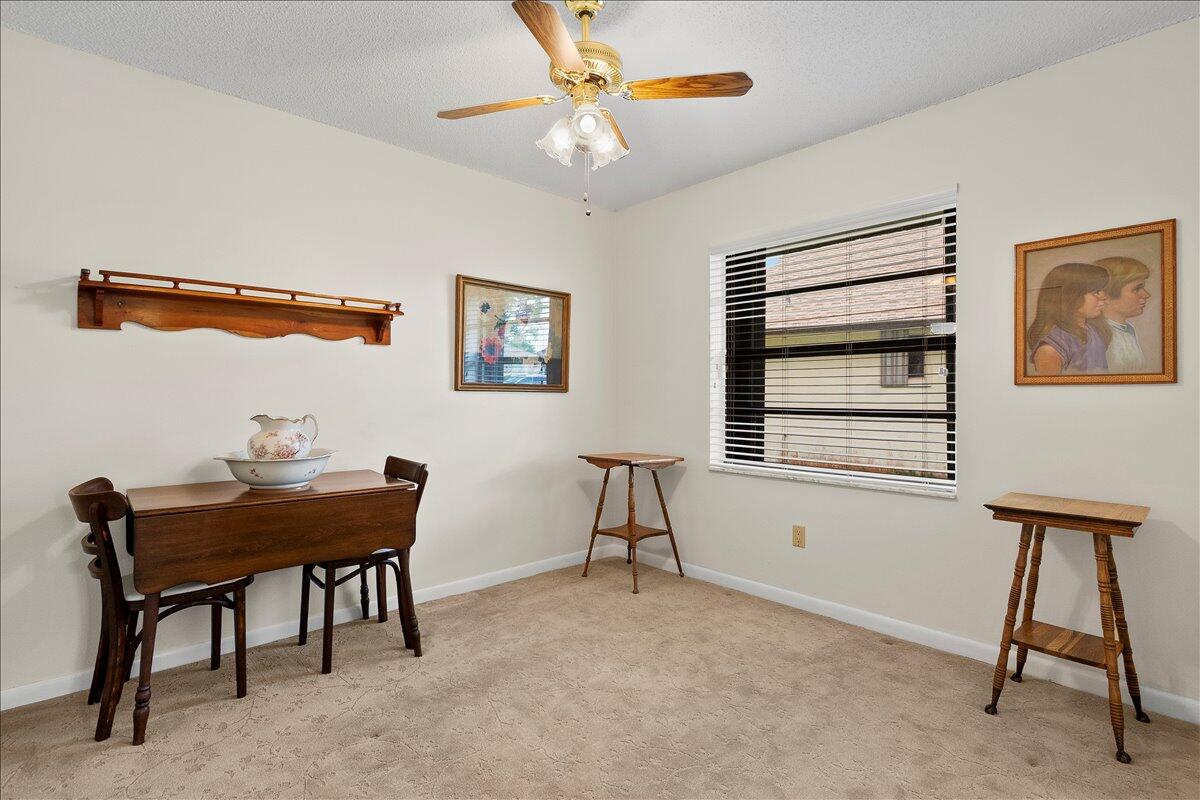 SUMMIT PINES UNIT 4 - Residential