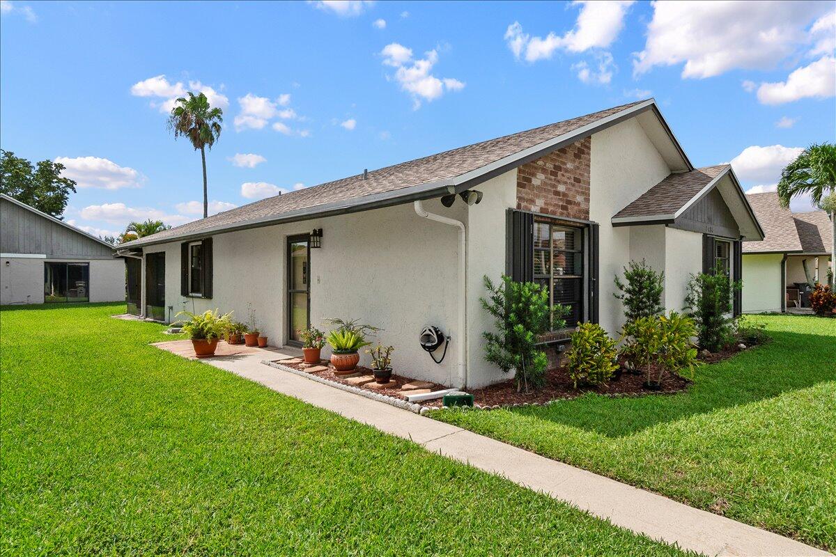 SUMMIT PINES UNIT 4 - Residential