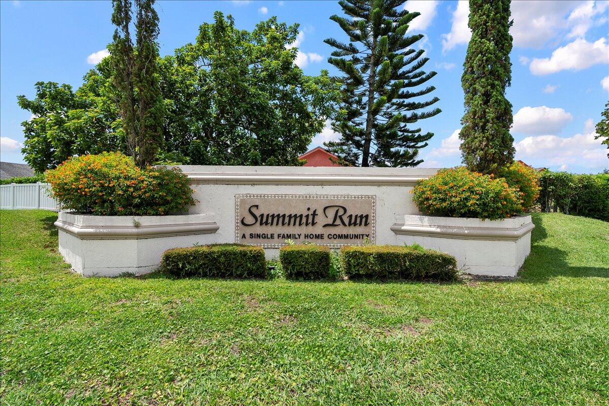 SUMMIT PINES UNIT 4 - Residential