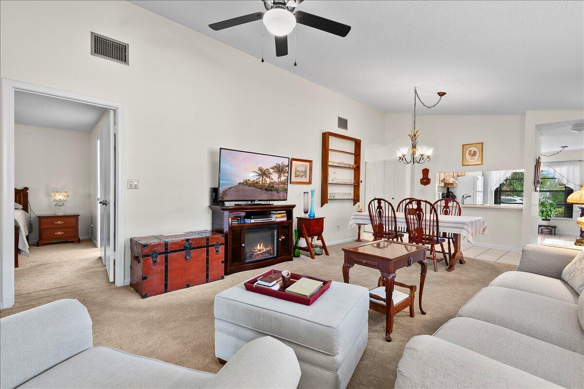 SUMMIT PINES UNIT 4 - Residential