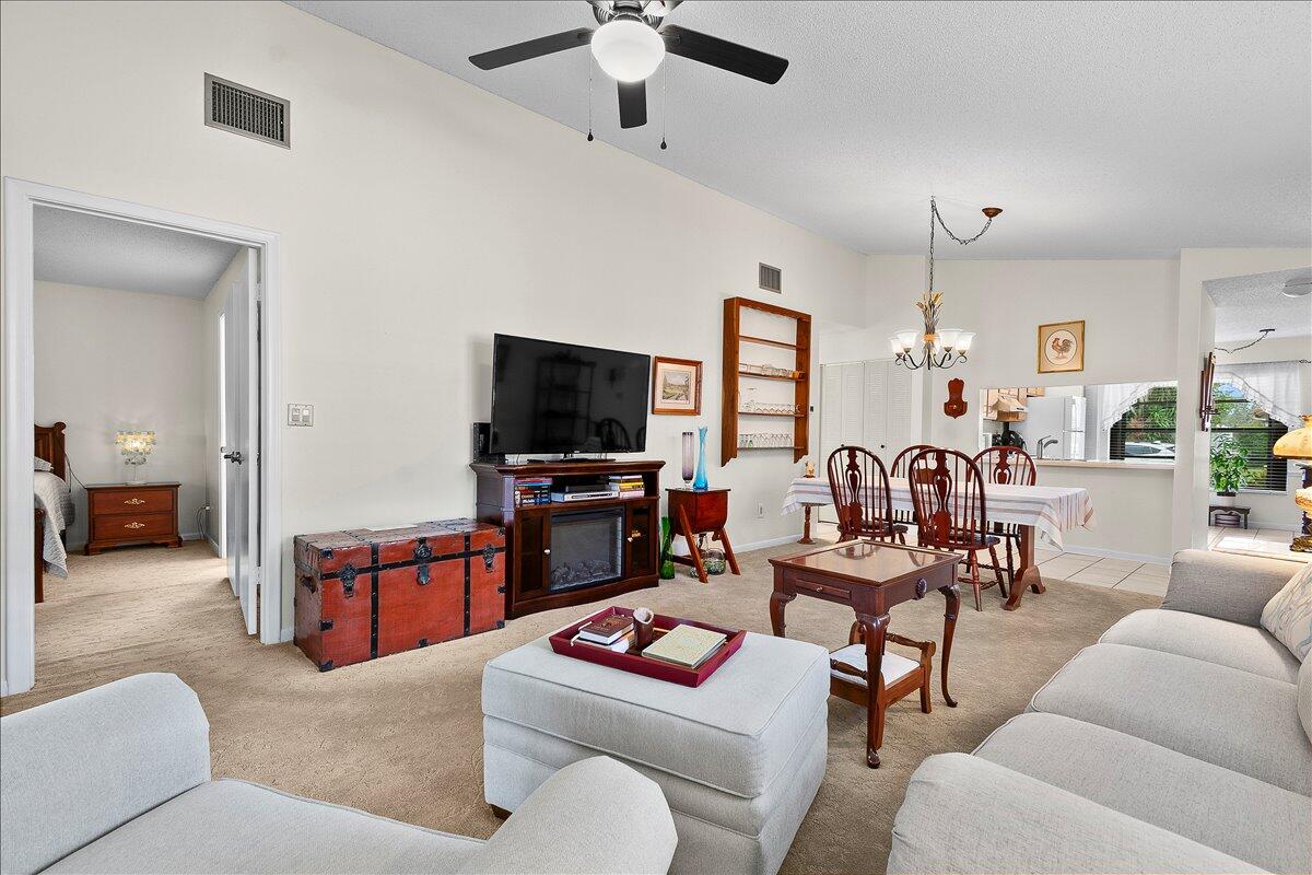 SUMMIT PINES UNIT 4 - Residential