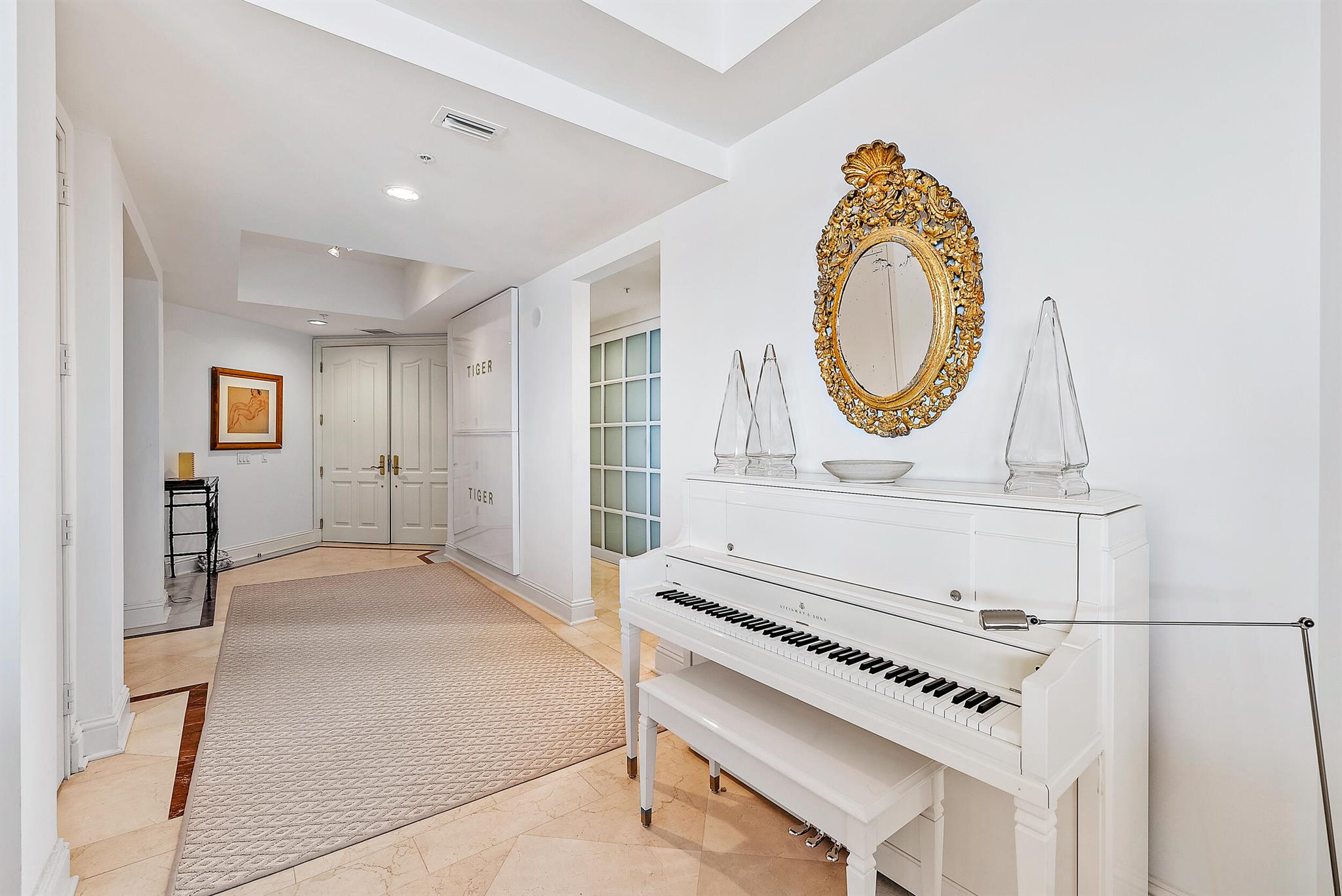 ONE WATERMARK PLACE OF THE PALM BEACHES - Residential