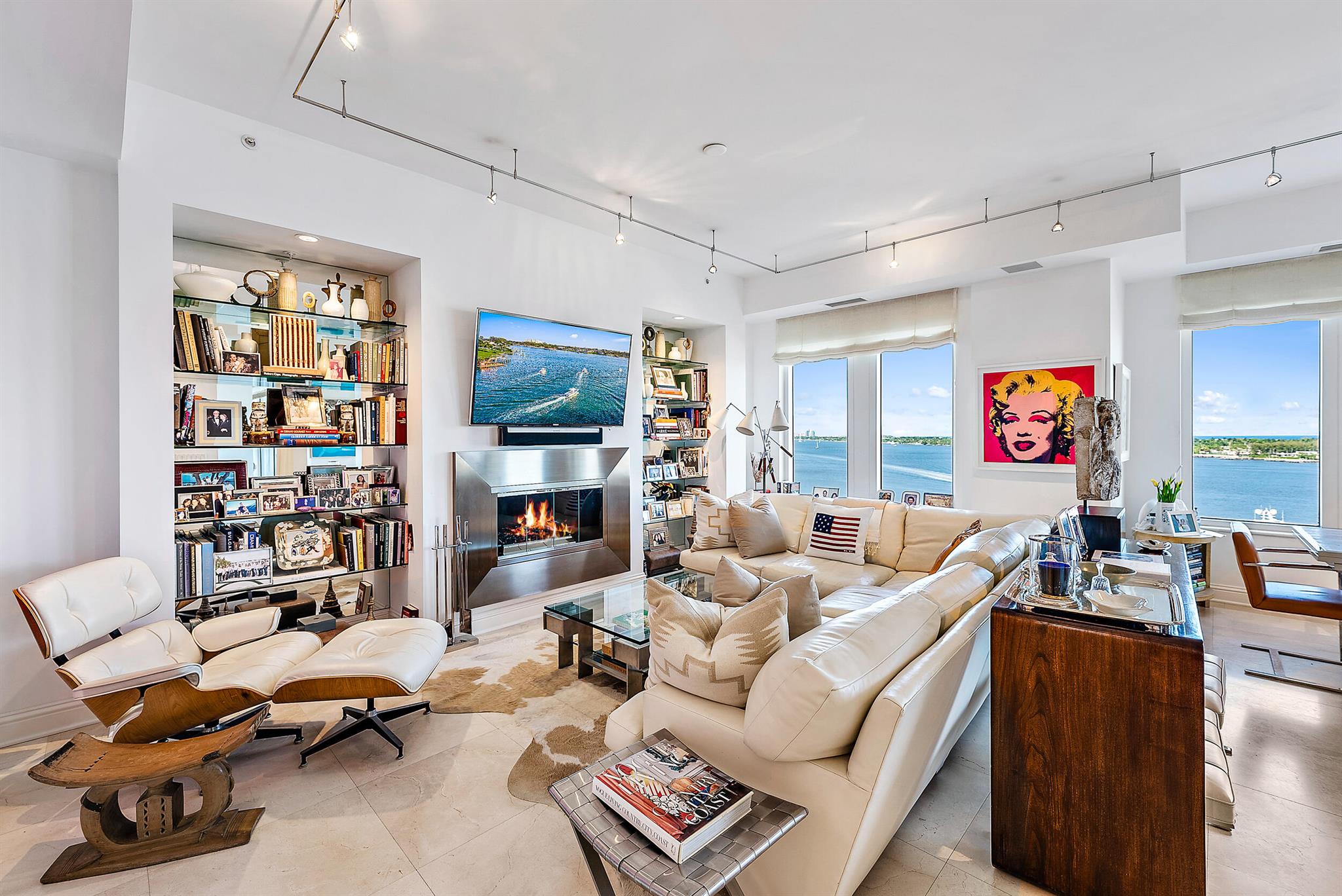 ONE WATERMARK PLACE OF THE PALM BEACHES - Residential