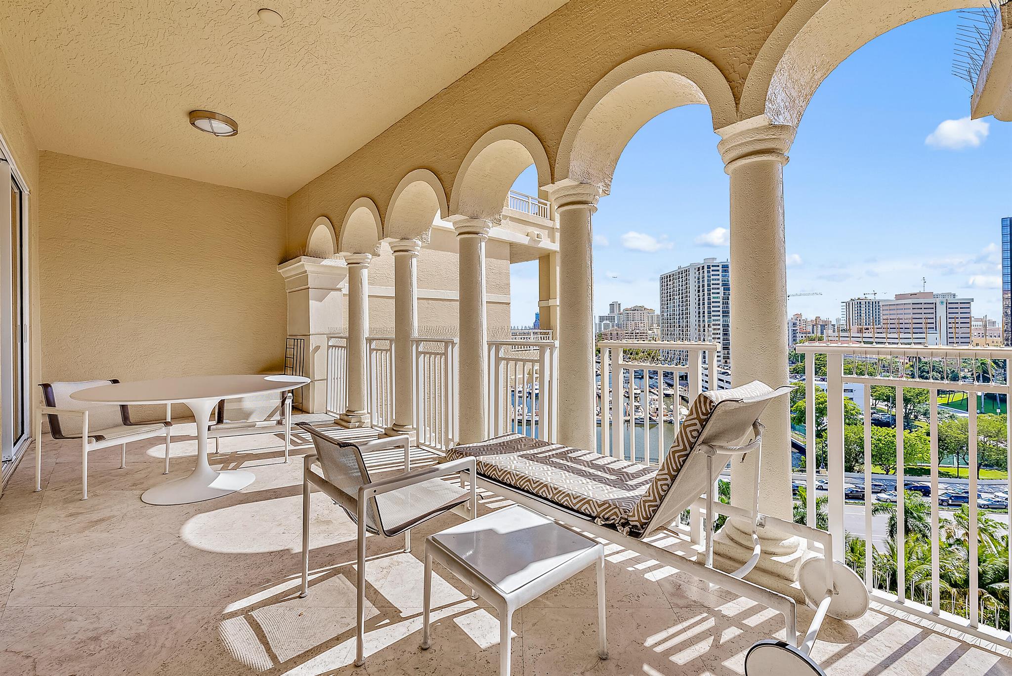 ONE WATERMARK PLACE OF THE PALM BEACHES - Residential