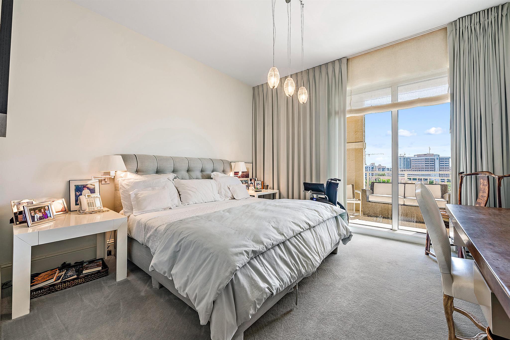 ONE WATERMARK PLACE OF THE PALM BEACHES - Residential