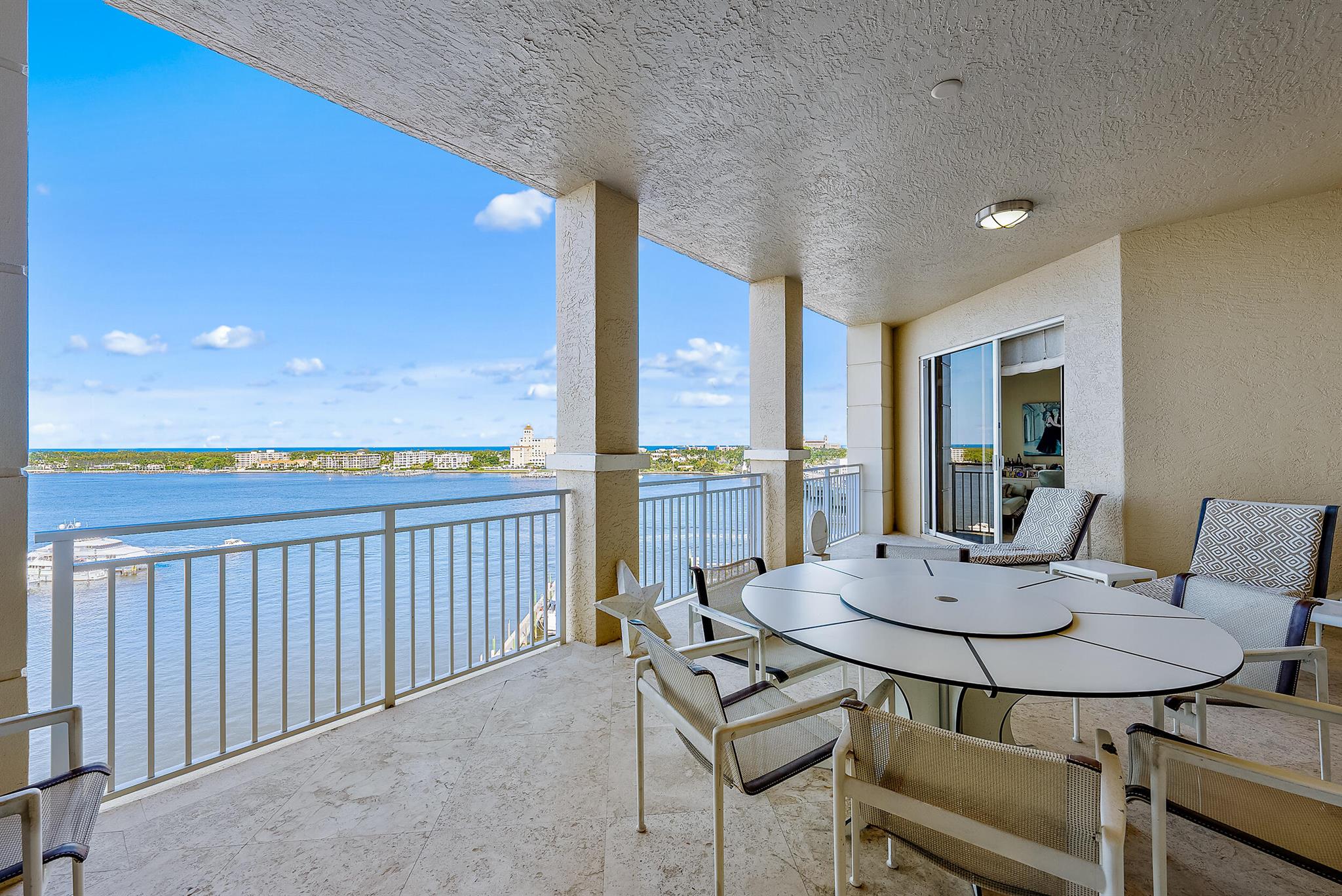 ONE WATERMARK PLACE OF THE PALM BEACHES - Residential
