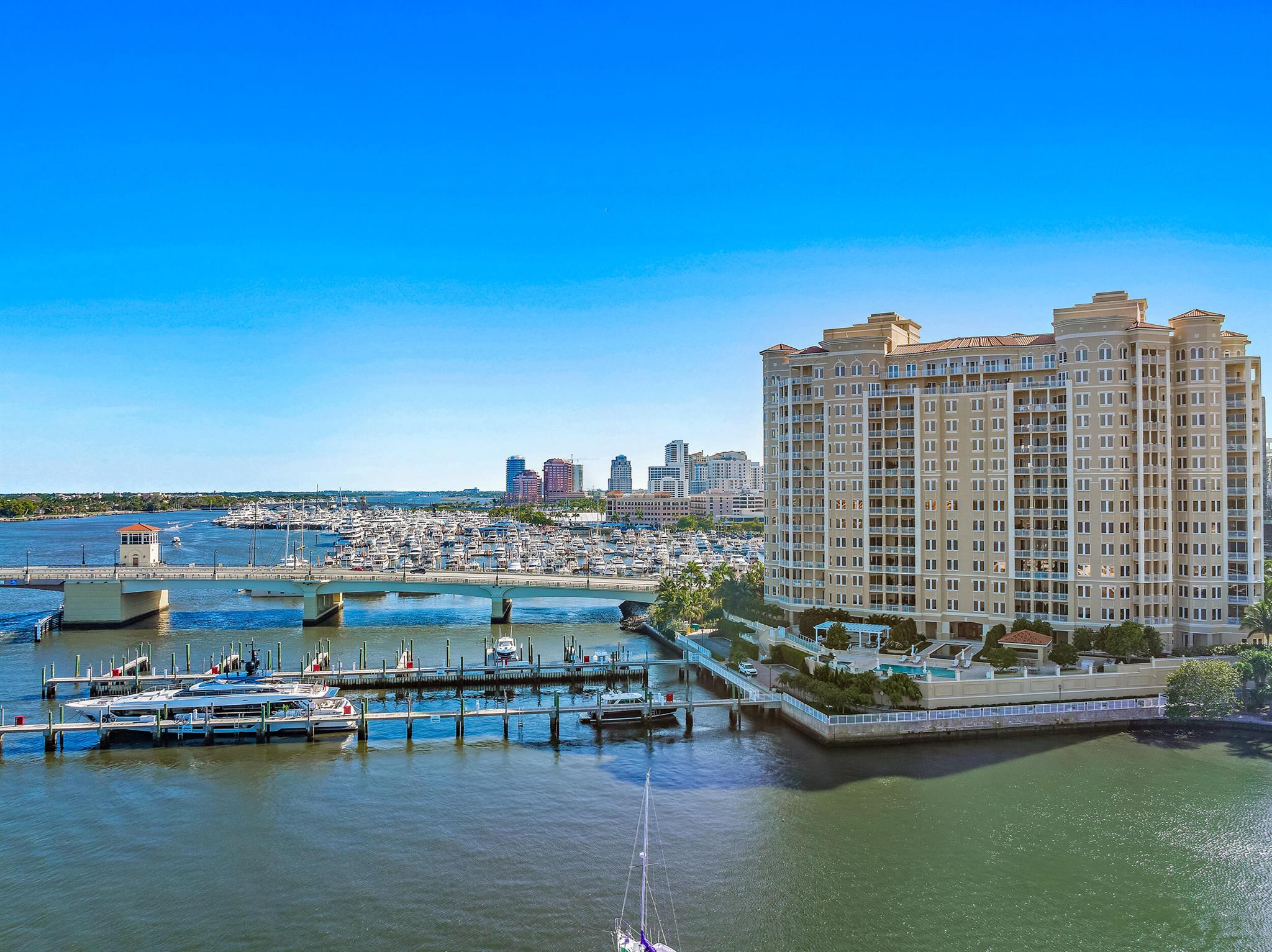 ONE WATERMARK PLACE OF THE PALM BEACHES - Residential