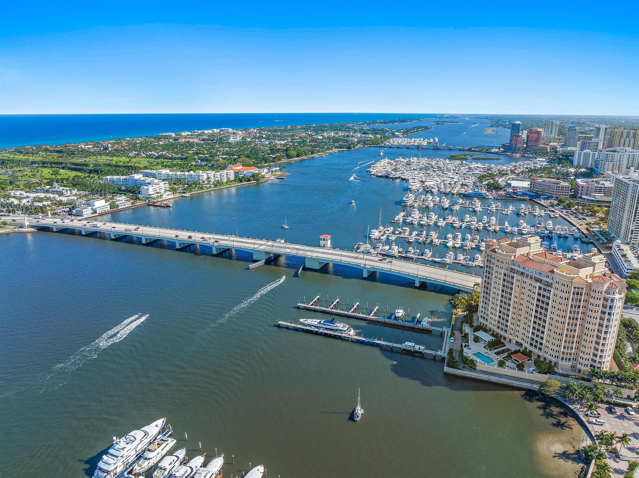 ONE WATERMARK PLACE OF THE PALM BEACHES - Residential