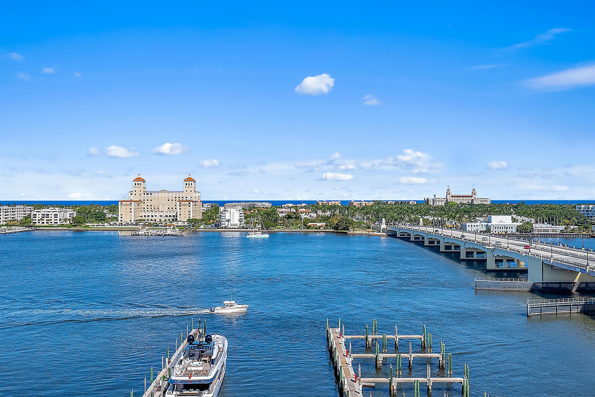 ONE WATERMARK PLACE OF THE PALM BEACHES - Residential
