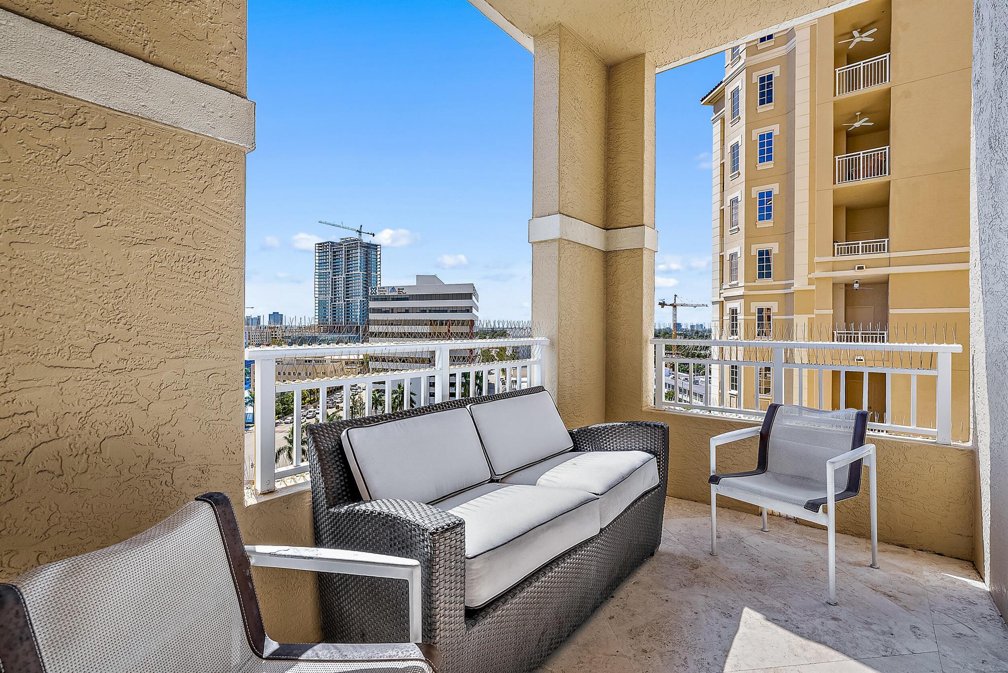 ONE WATERMARK PLACE OF THE PALM BEACHES - Residential