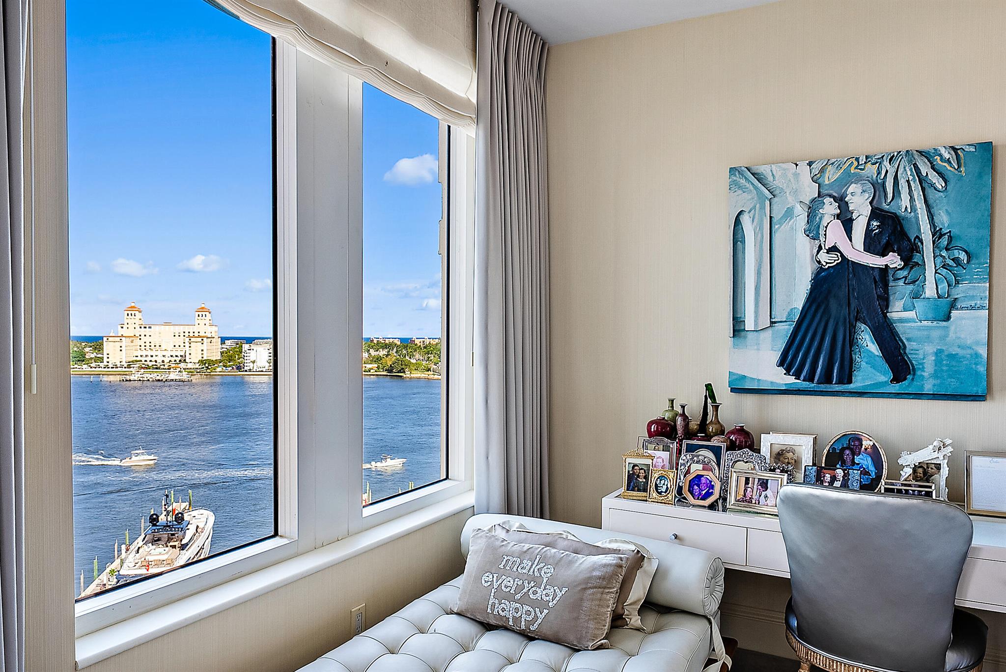 ONE WATERMARK PLACE OF THE PALM BEACHES - Residential