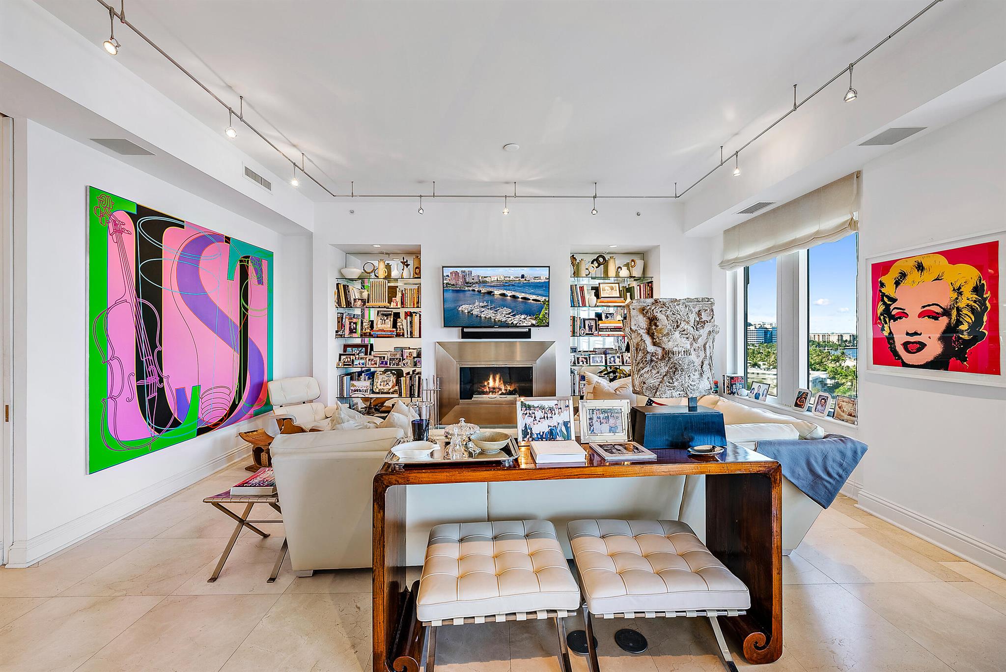 ONE WATERMARK PLACE OF THE PALM BEACHES - Residential