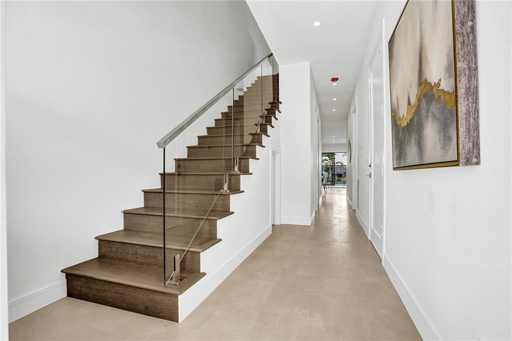 COLEE HAMMOCK - Residential Lease