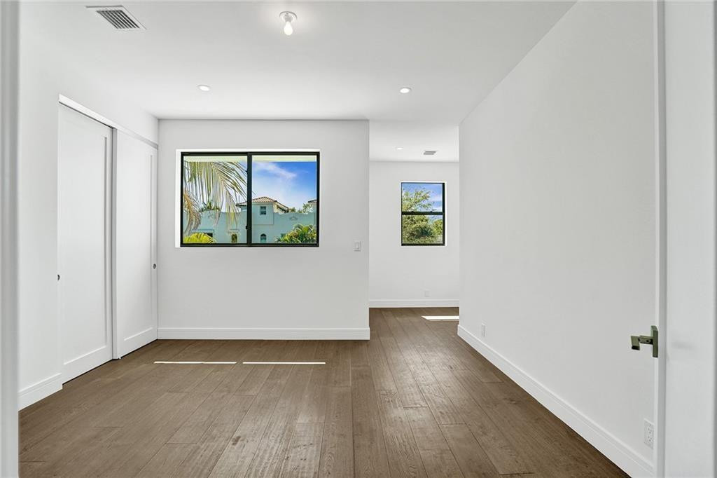 COLEE HAMMOCK - Residential Lease
