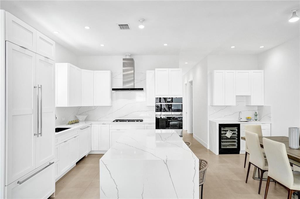 COLEE HAMMOCK - Residential Lease
