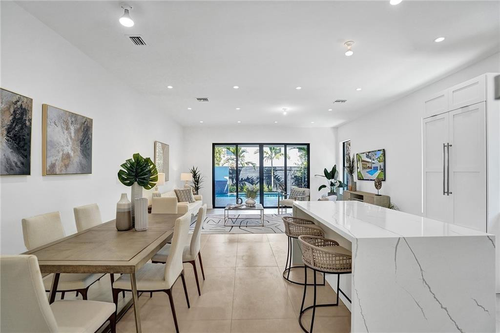 COLEE HAMMOCK - Residential Lease