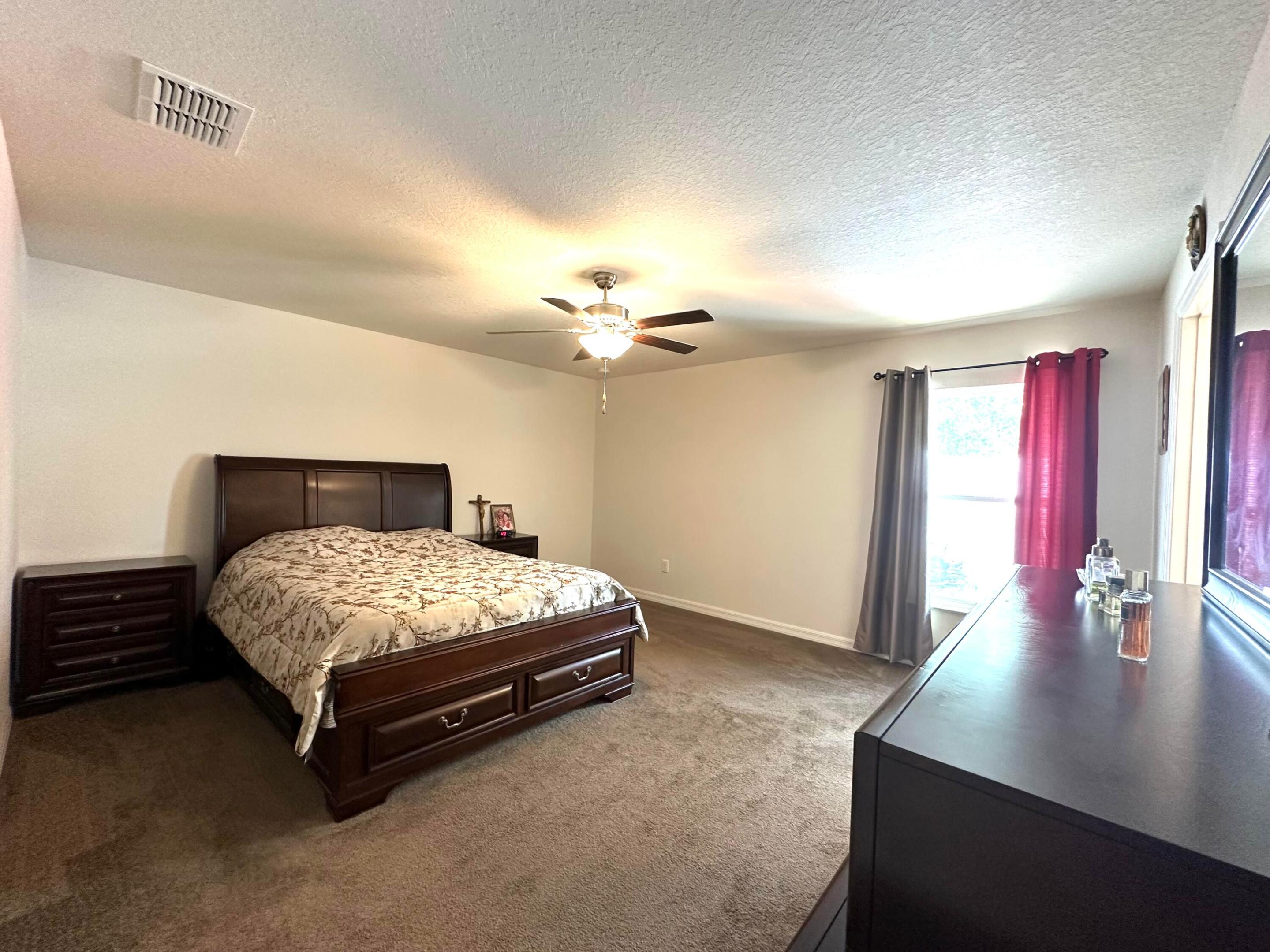 MARION OAKS - Residential
