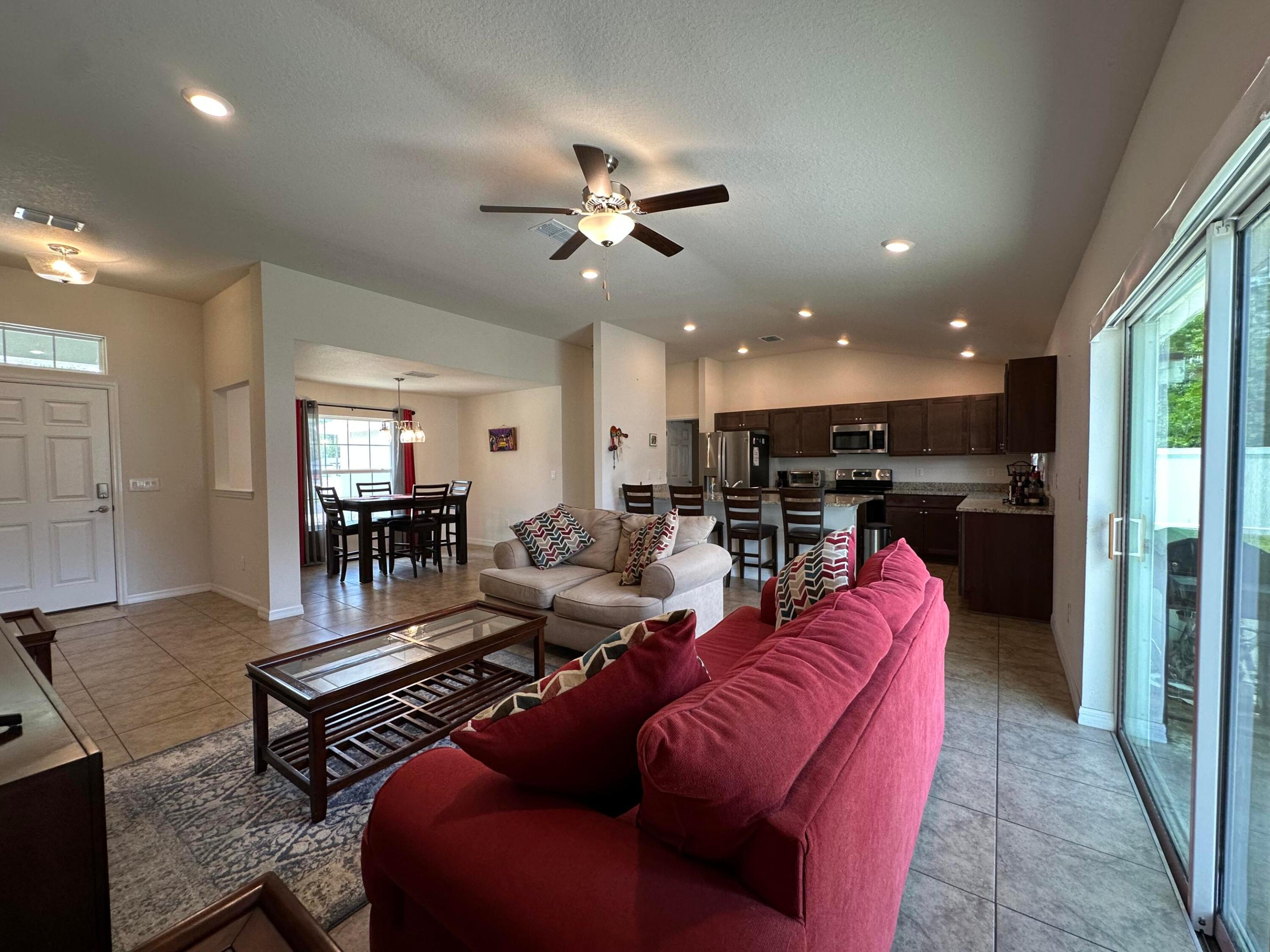 MARION OAKS - Residential