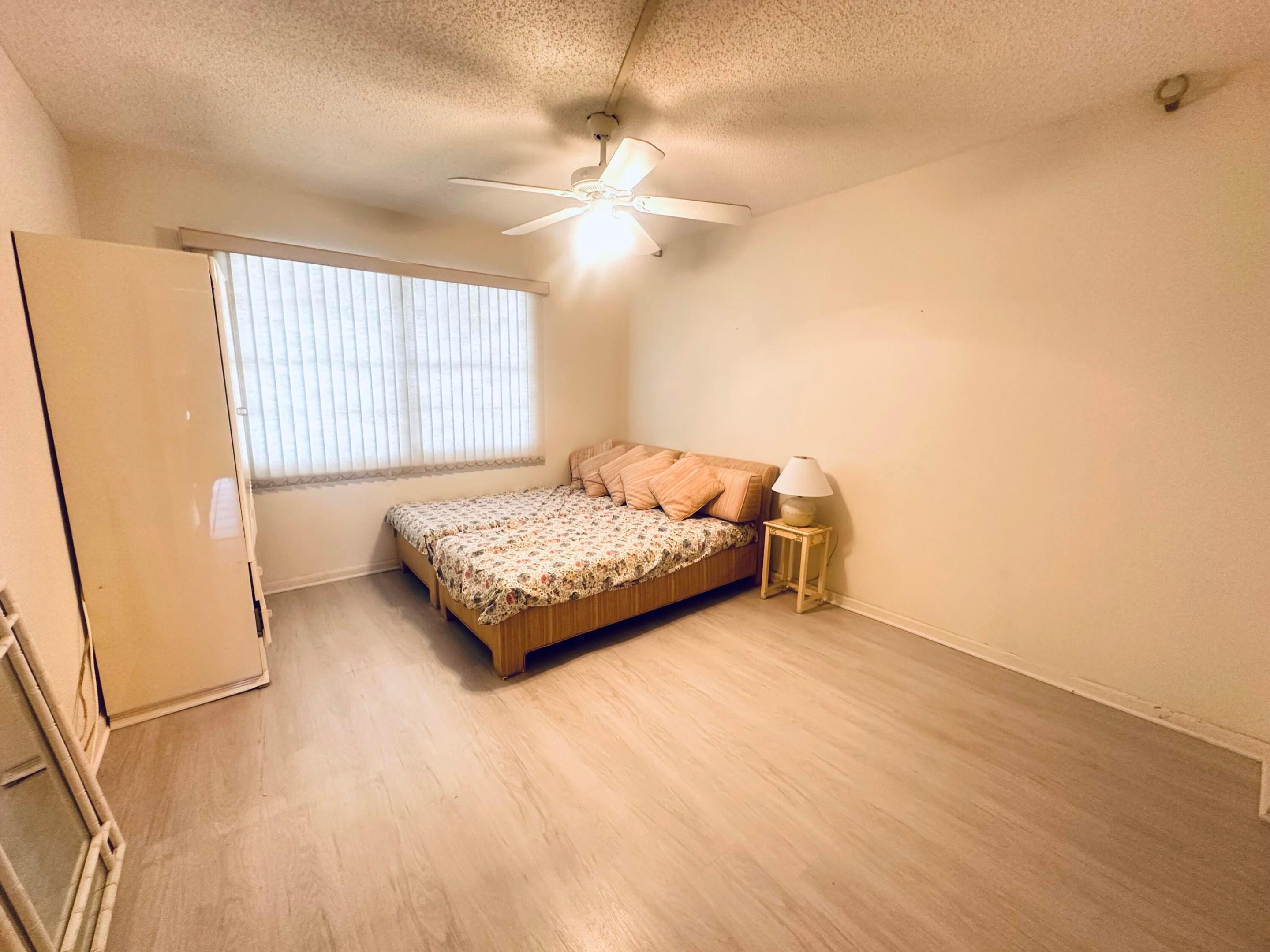 FARNHAM N CONDO - Residential