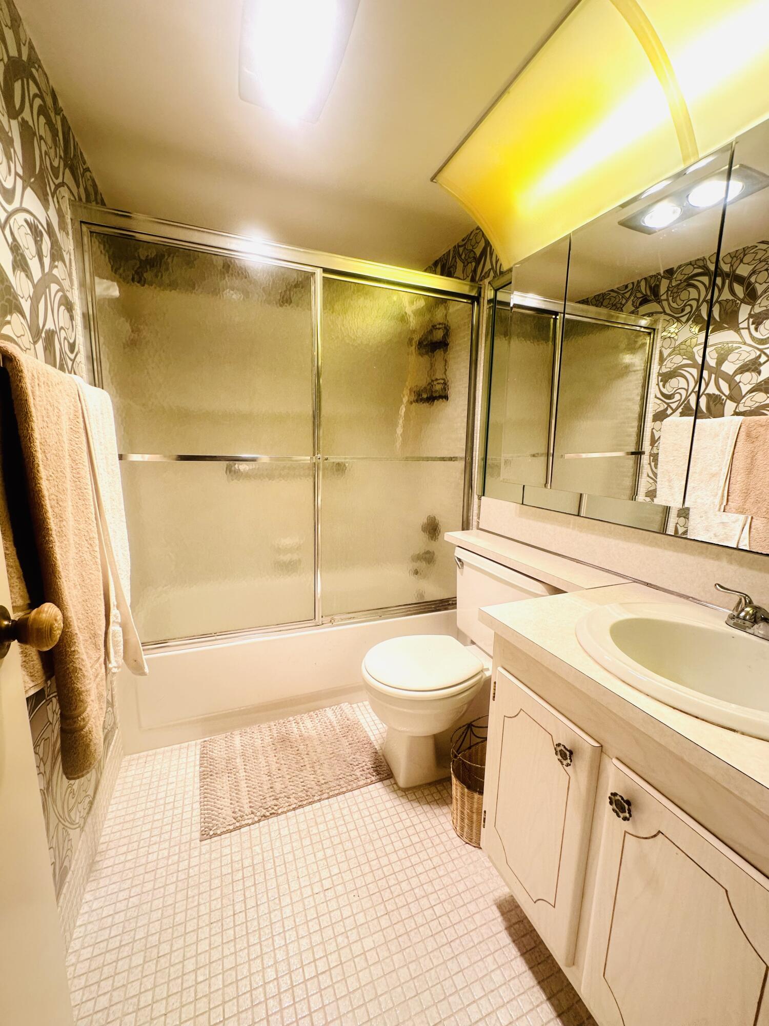 FARNHAM N CONDO - Residential
