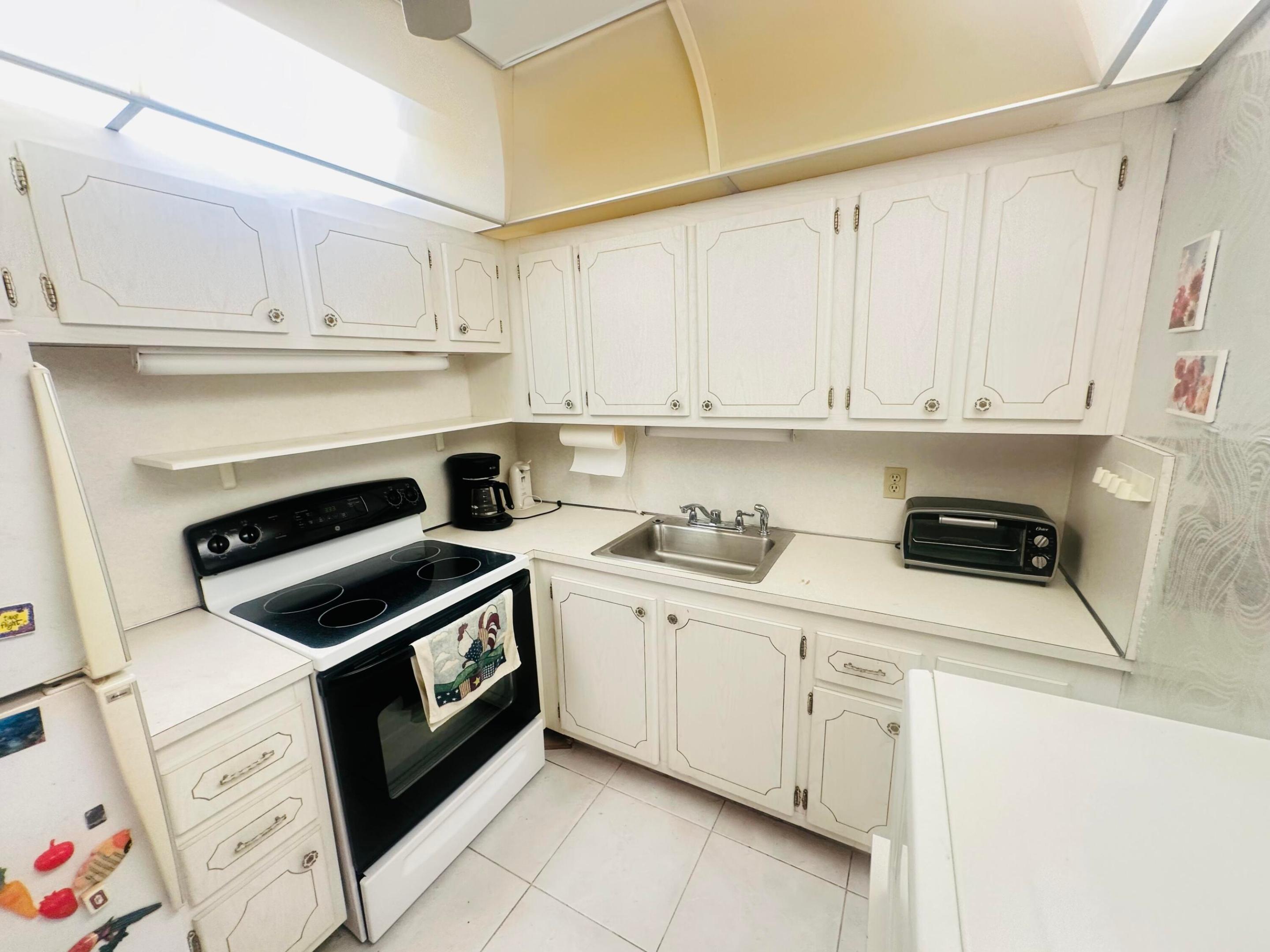 FARNHAM N CONDO - Residential