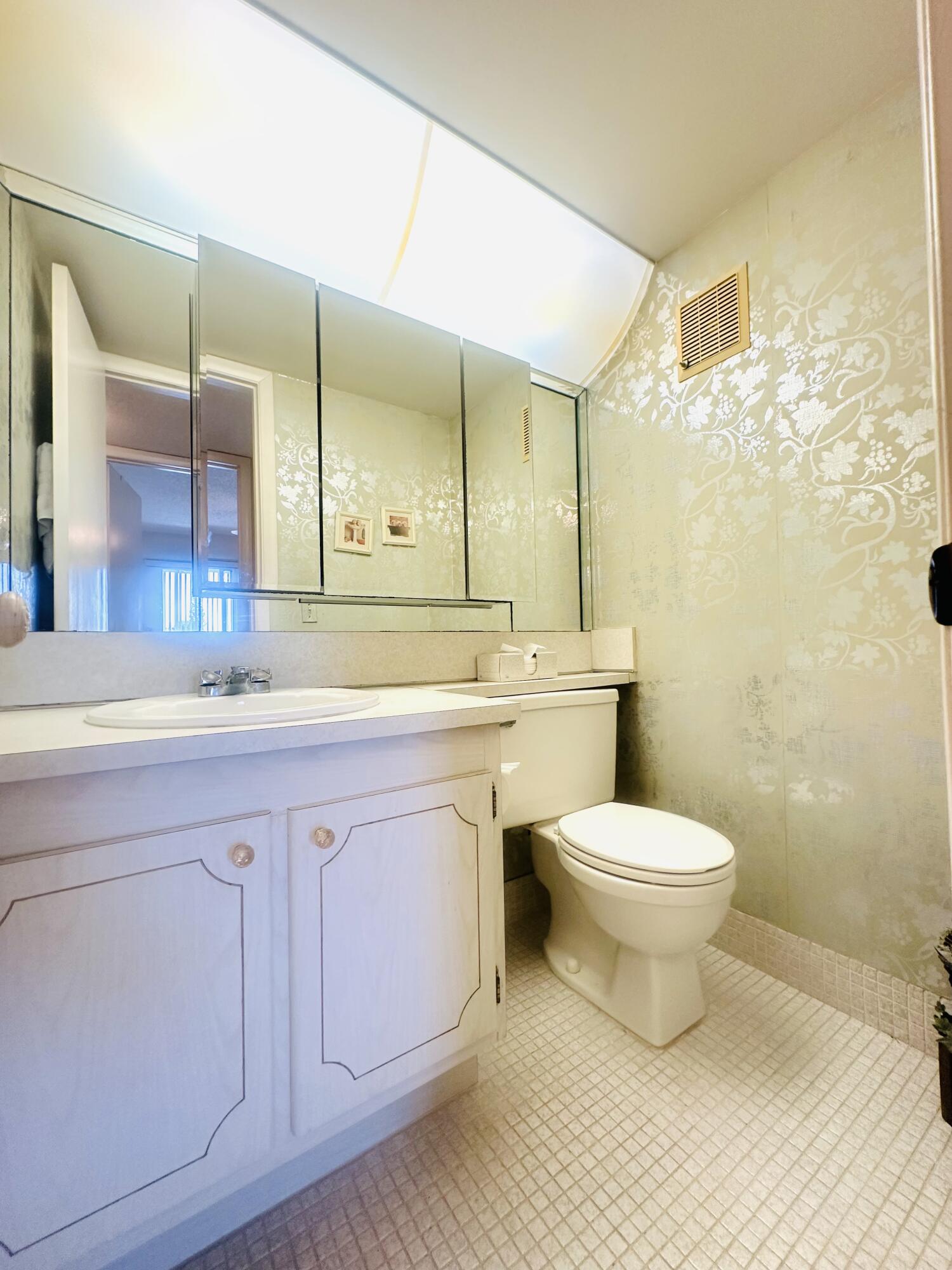 FARNHAM N CONDO - Residential
