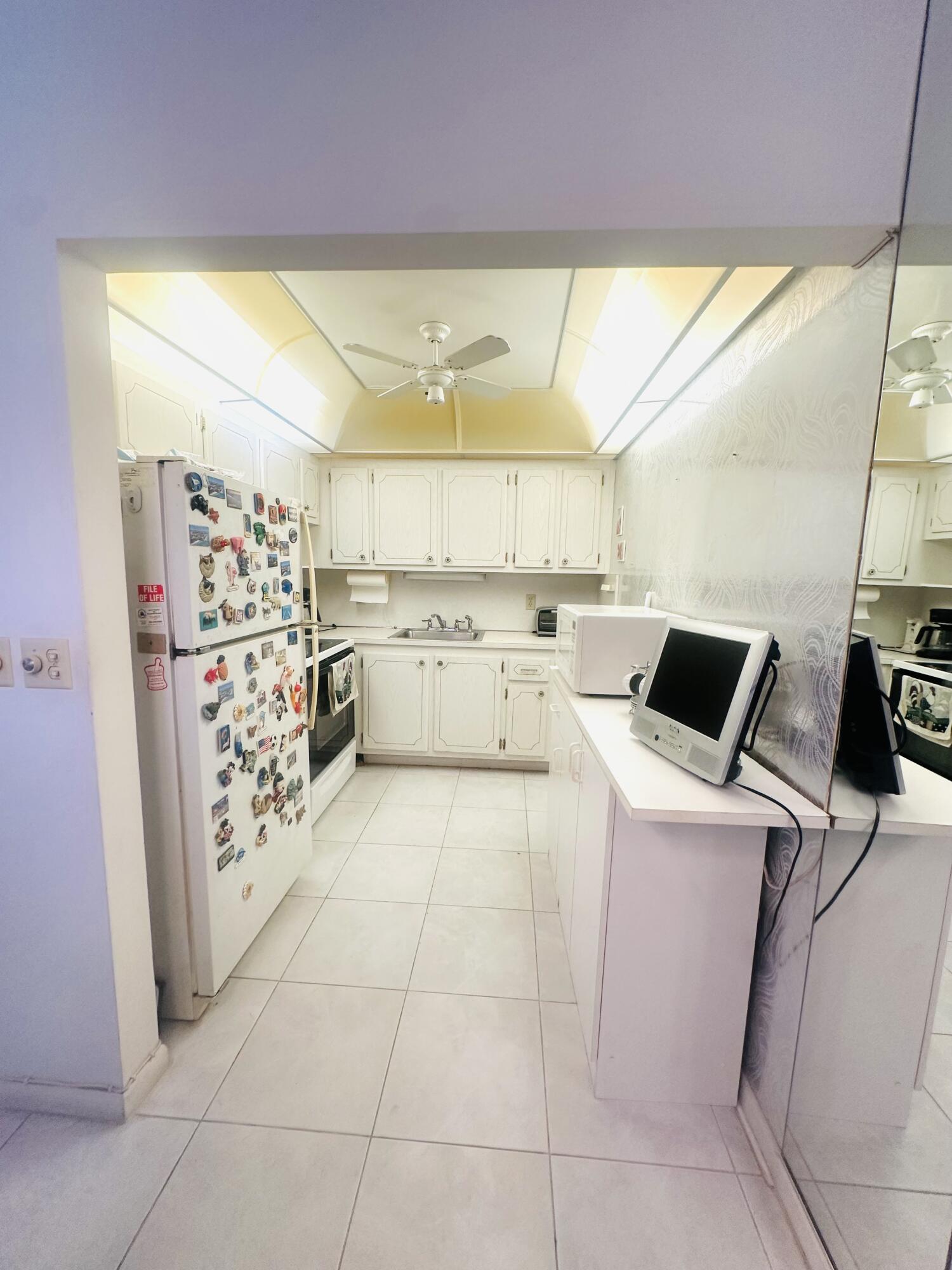 FARNHAM N CONDO - Residential