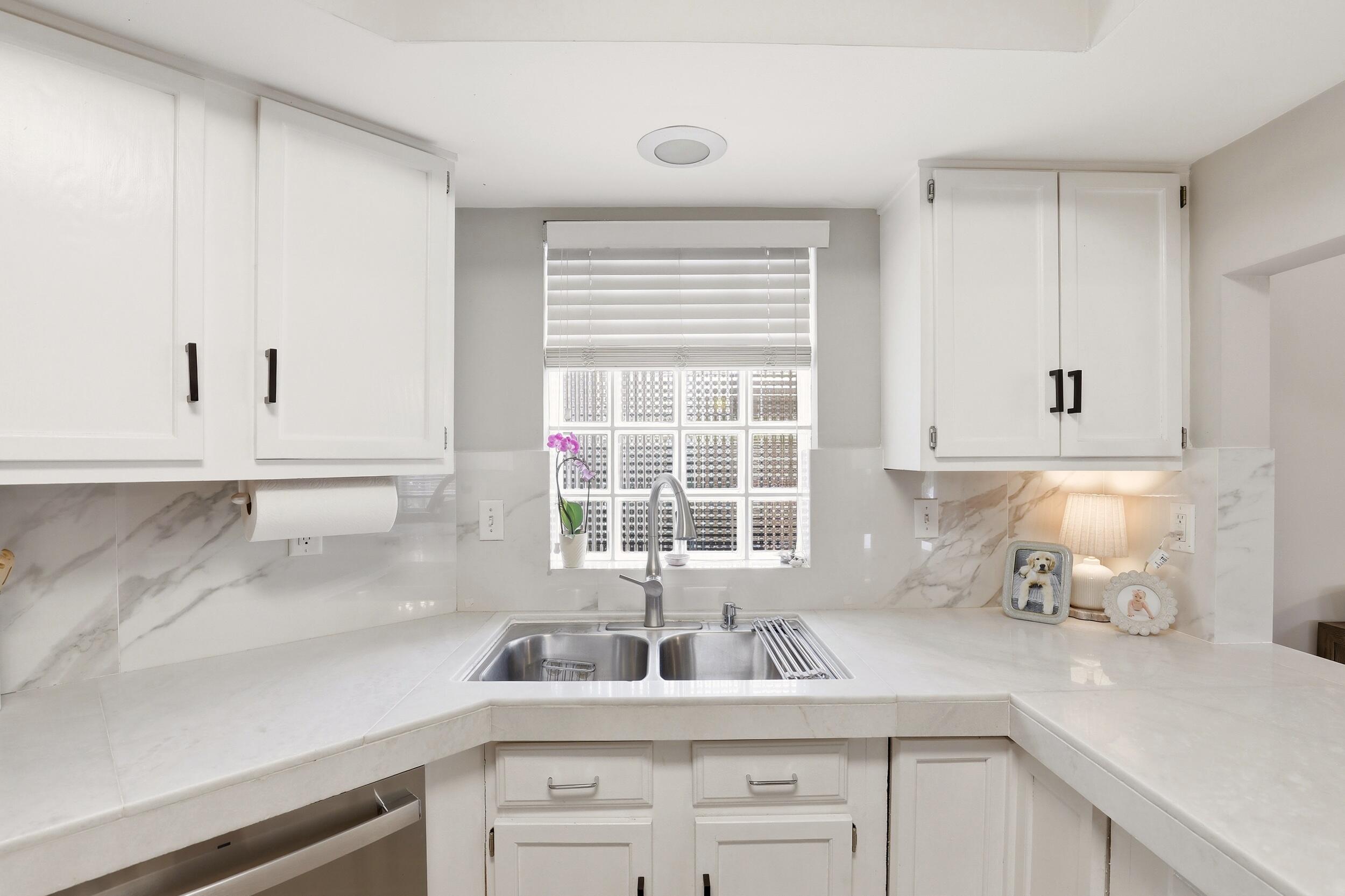 WINCHESTER COURT - Residential