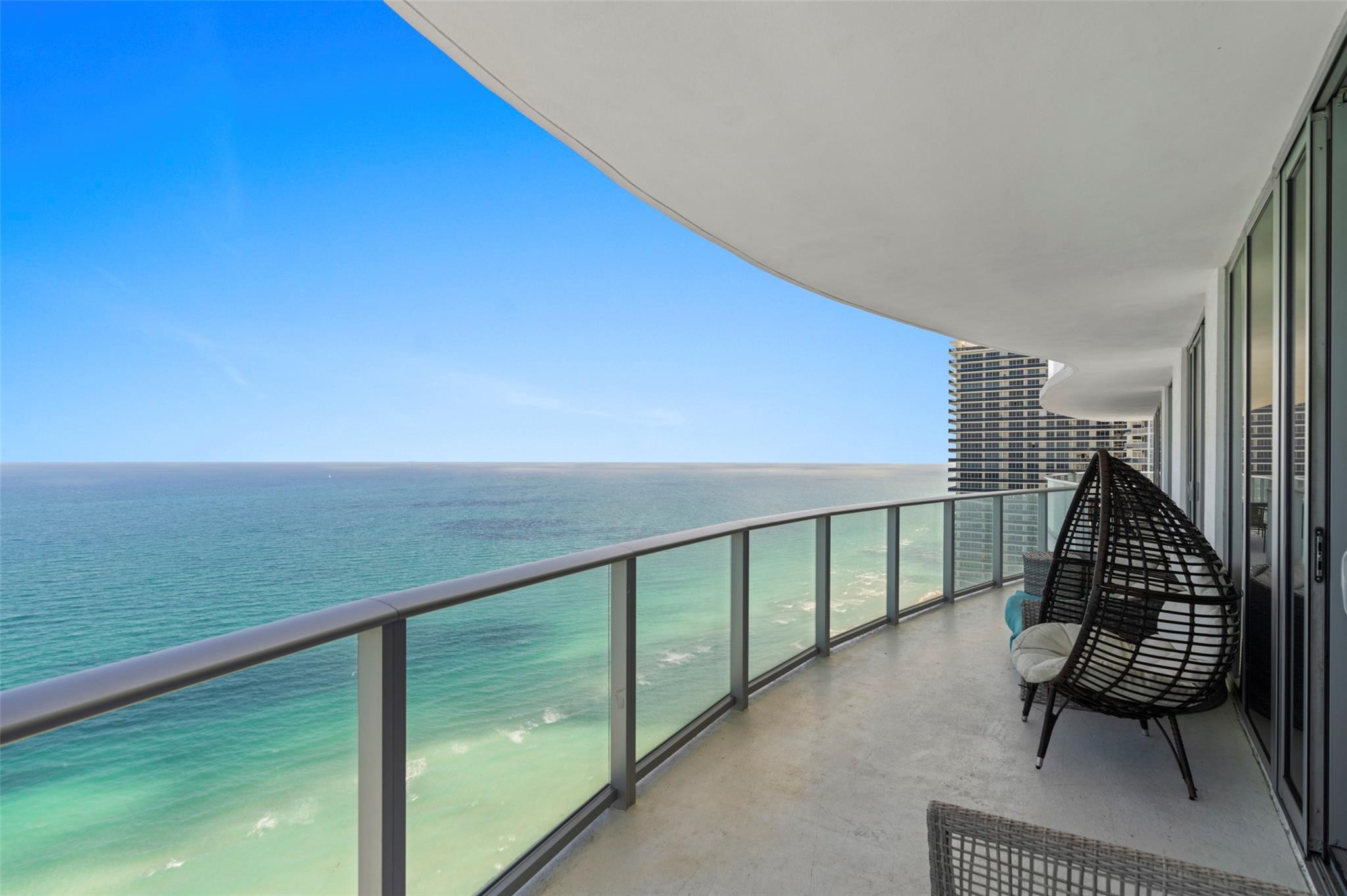Lyfe Beach Resort - Residential