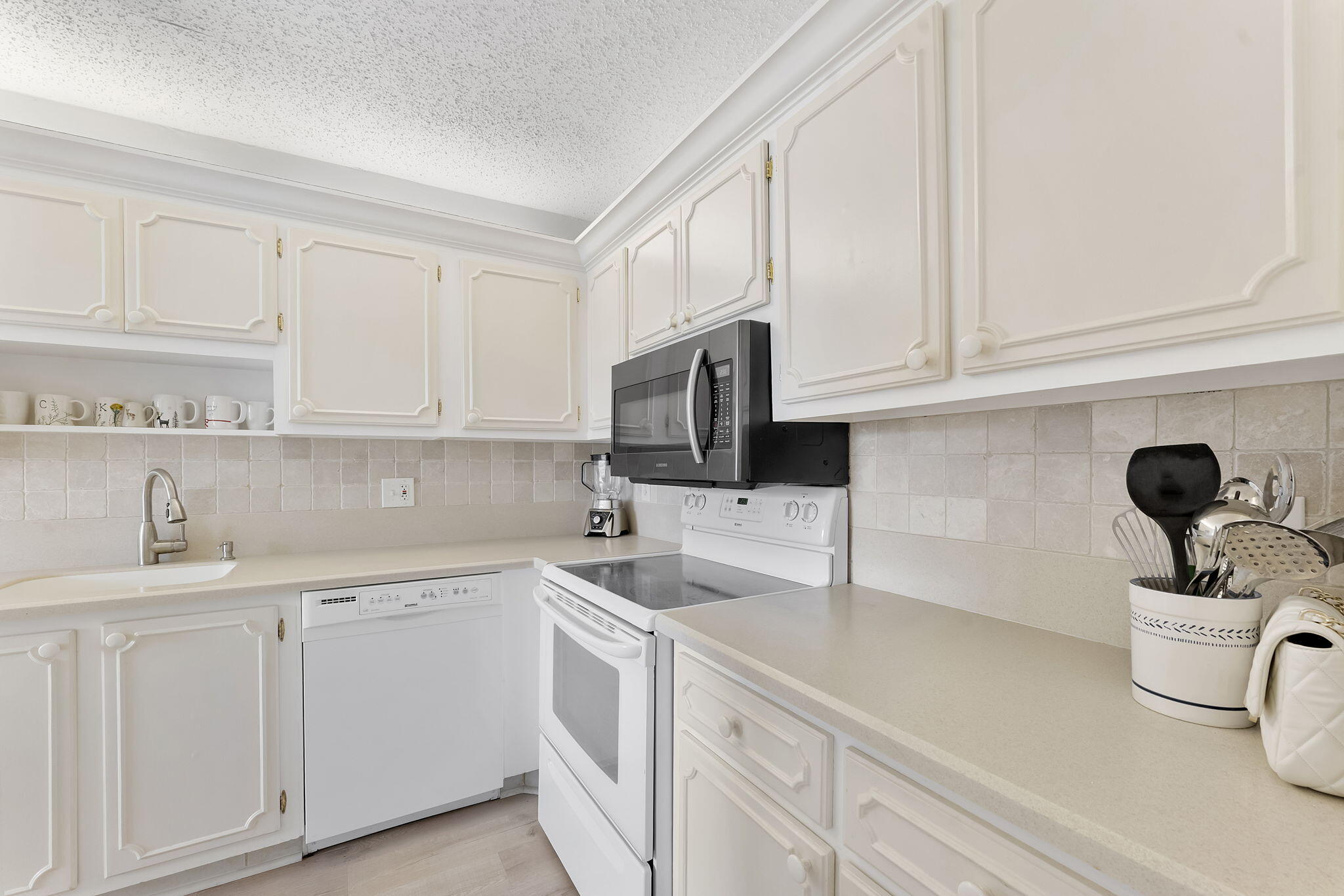 PINES OF DELRAY CONDO - Residential