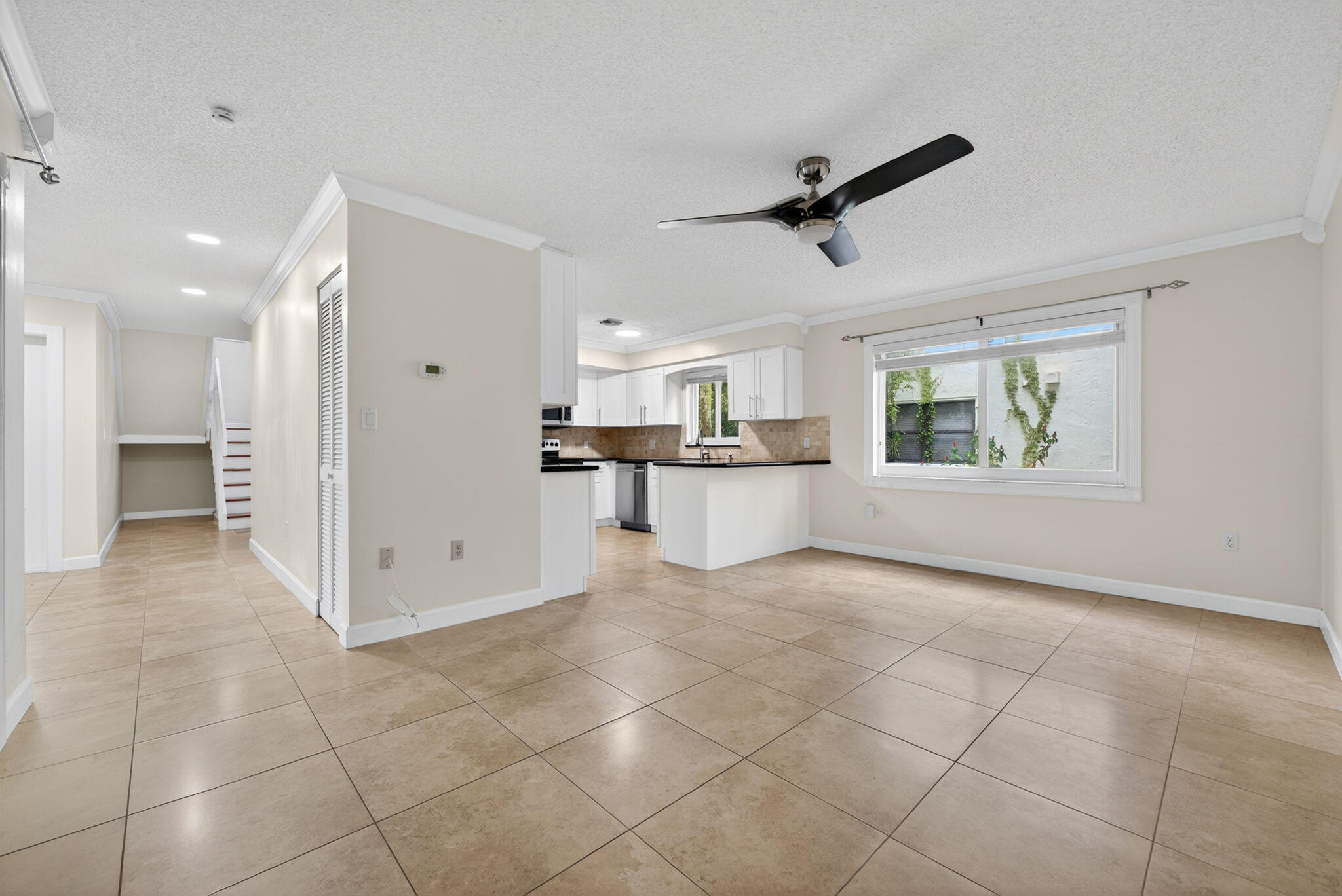 JOSE CRESPO TRACTS - Residential