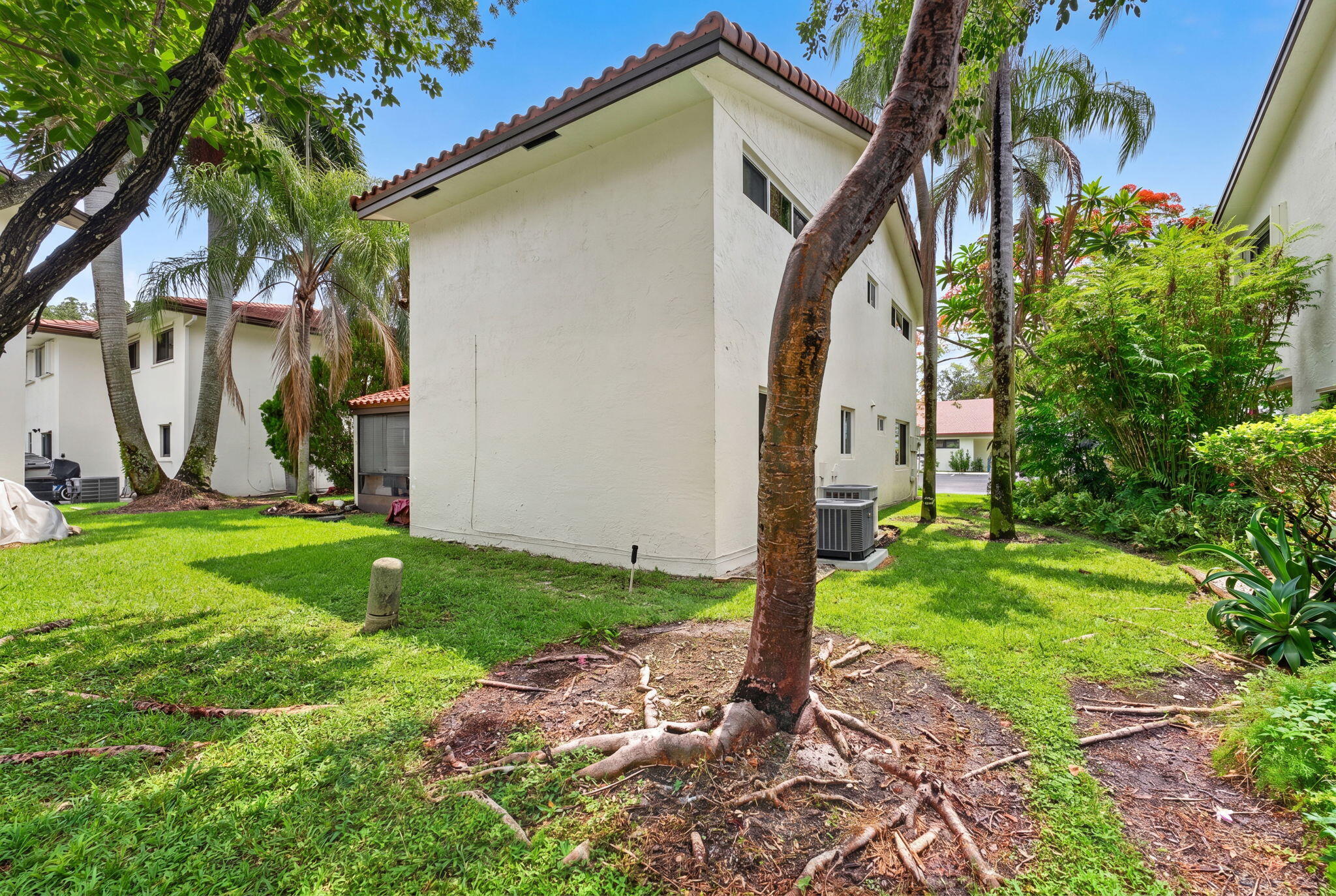 JOSE CRESPO TRACTS - Residential