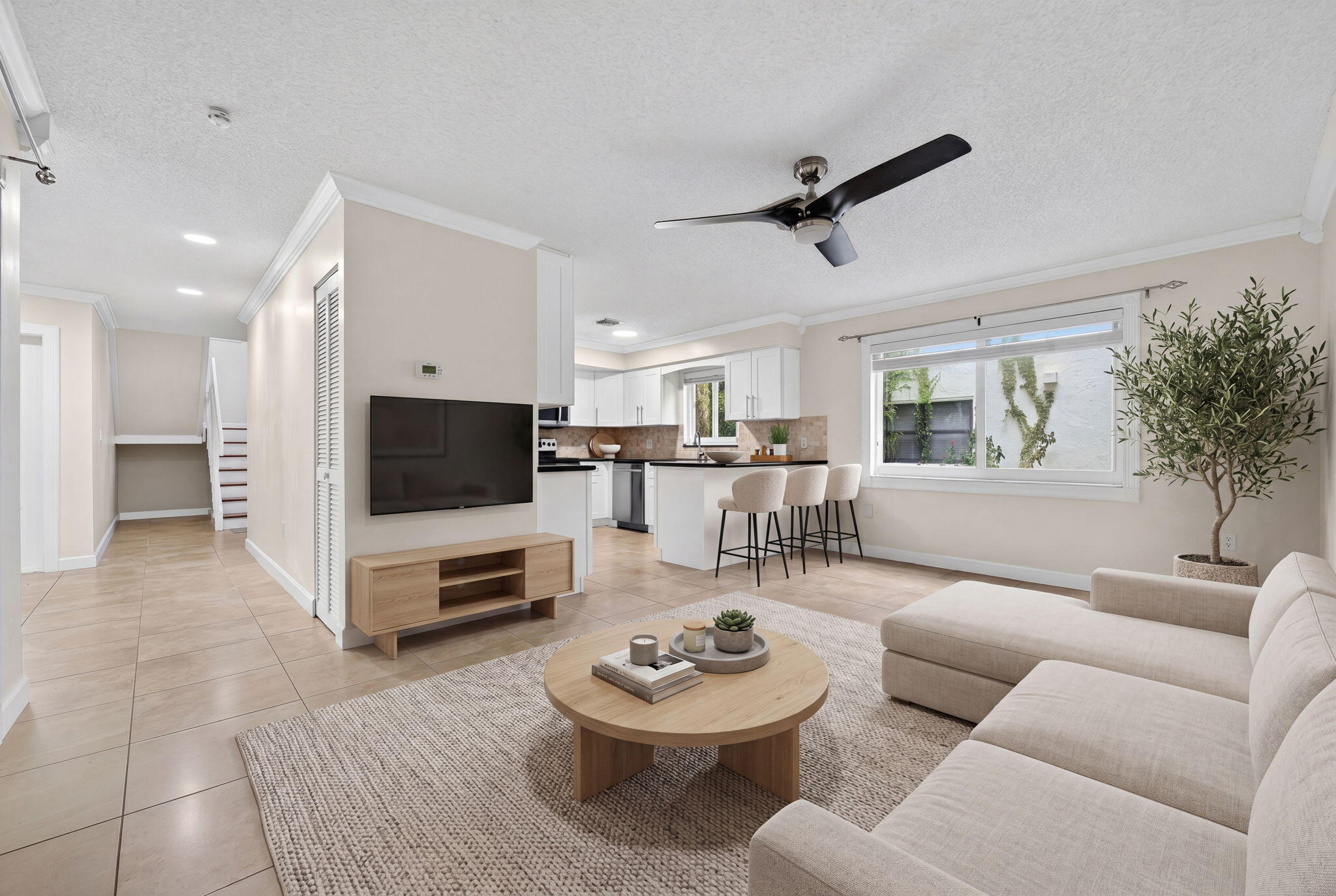 JOSE CRESPO TRACTS - Residential