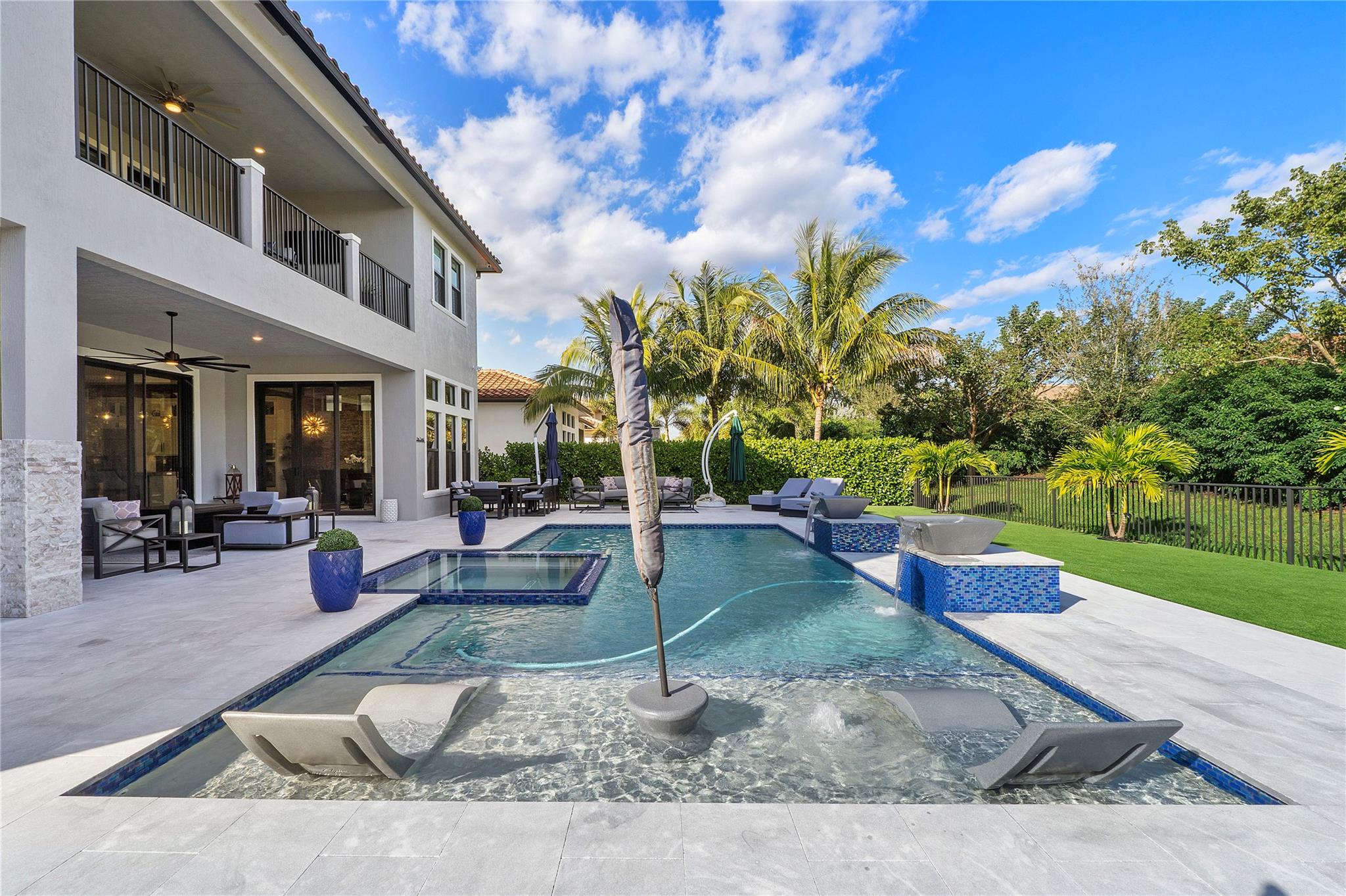 Parkland Bay 183-49 B - Residential
