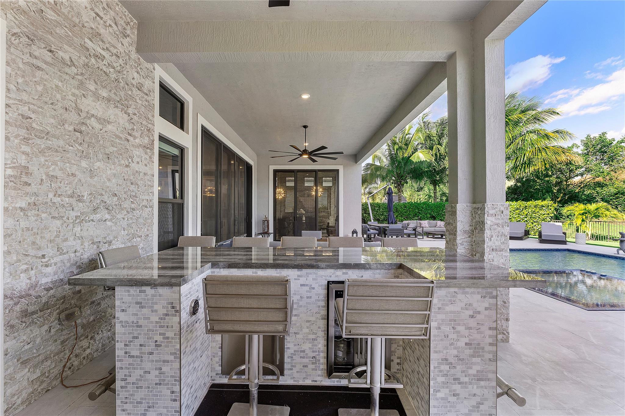 Parkland Bay 183-49 B - Residential